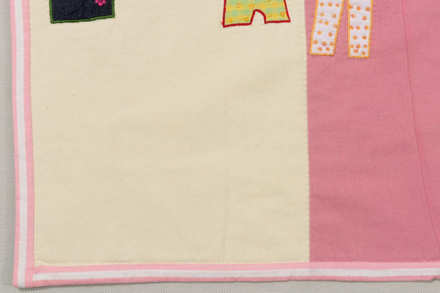 Quilt bestickte Patchwork- oder gepolsterte Deckendecke für Baby Mädchen (Handgewebt) im Angebot