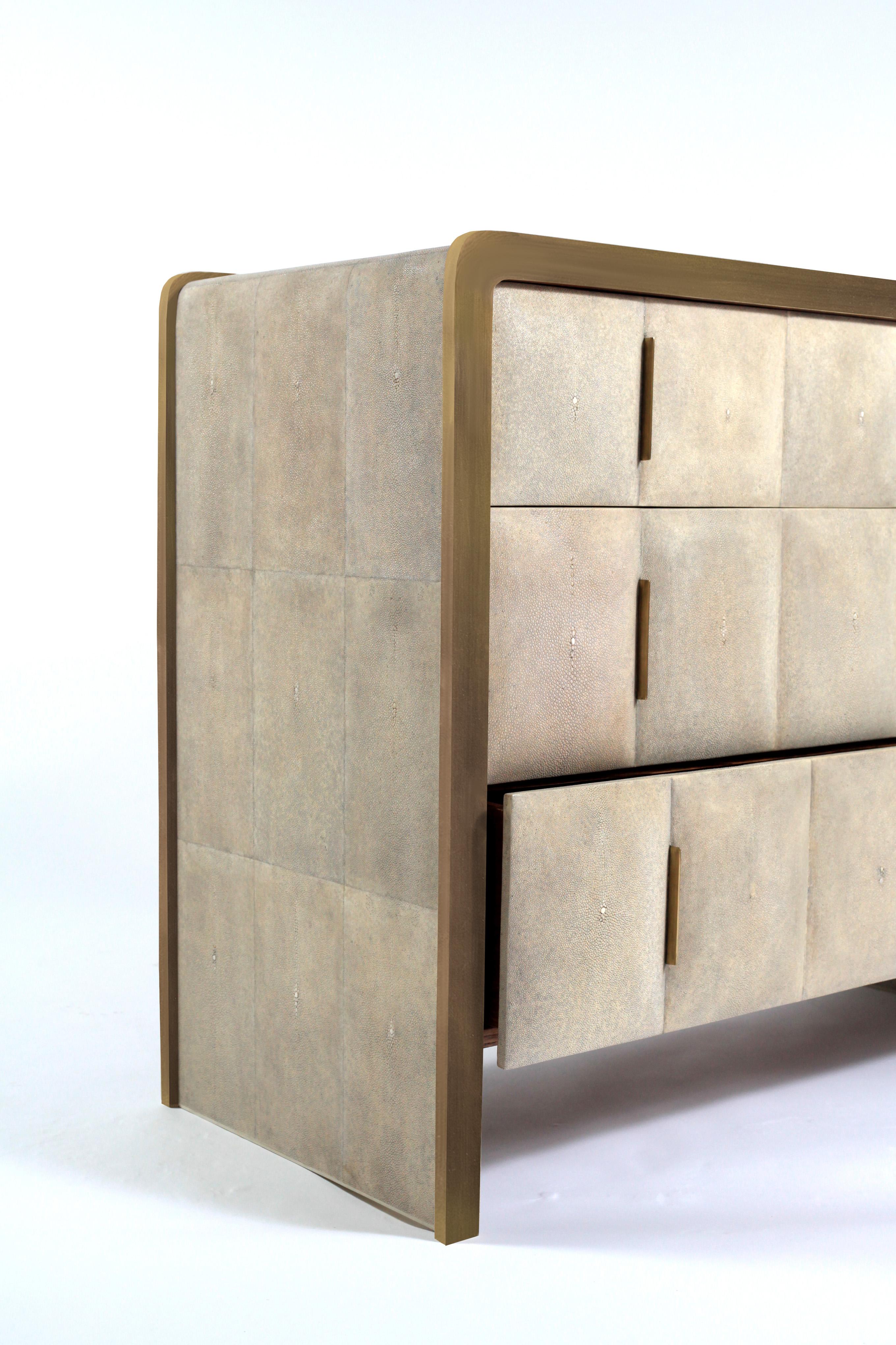 Art Deco Quilted Chest of Drawers in Cream Shagreen & Bronze-Patina Brass by R&Y Augousti For Sale