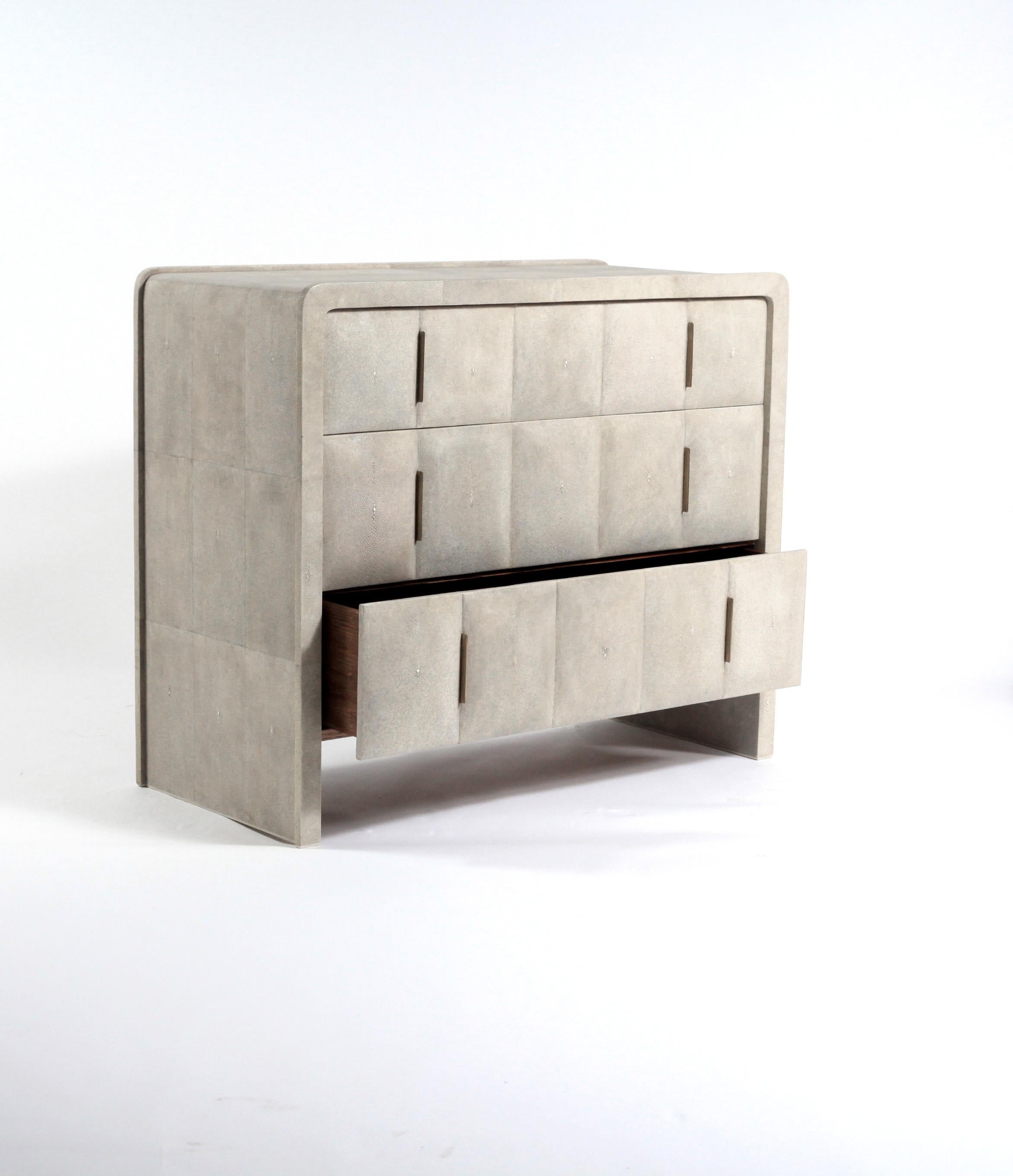 Contemporary Quilted Chest of Drawers in Cream Shagreen & Bronze-Patina Brass by R&Y Augousti For Sale
