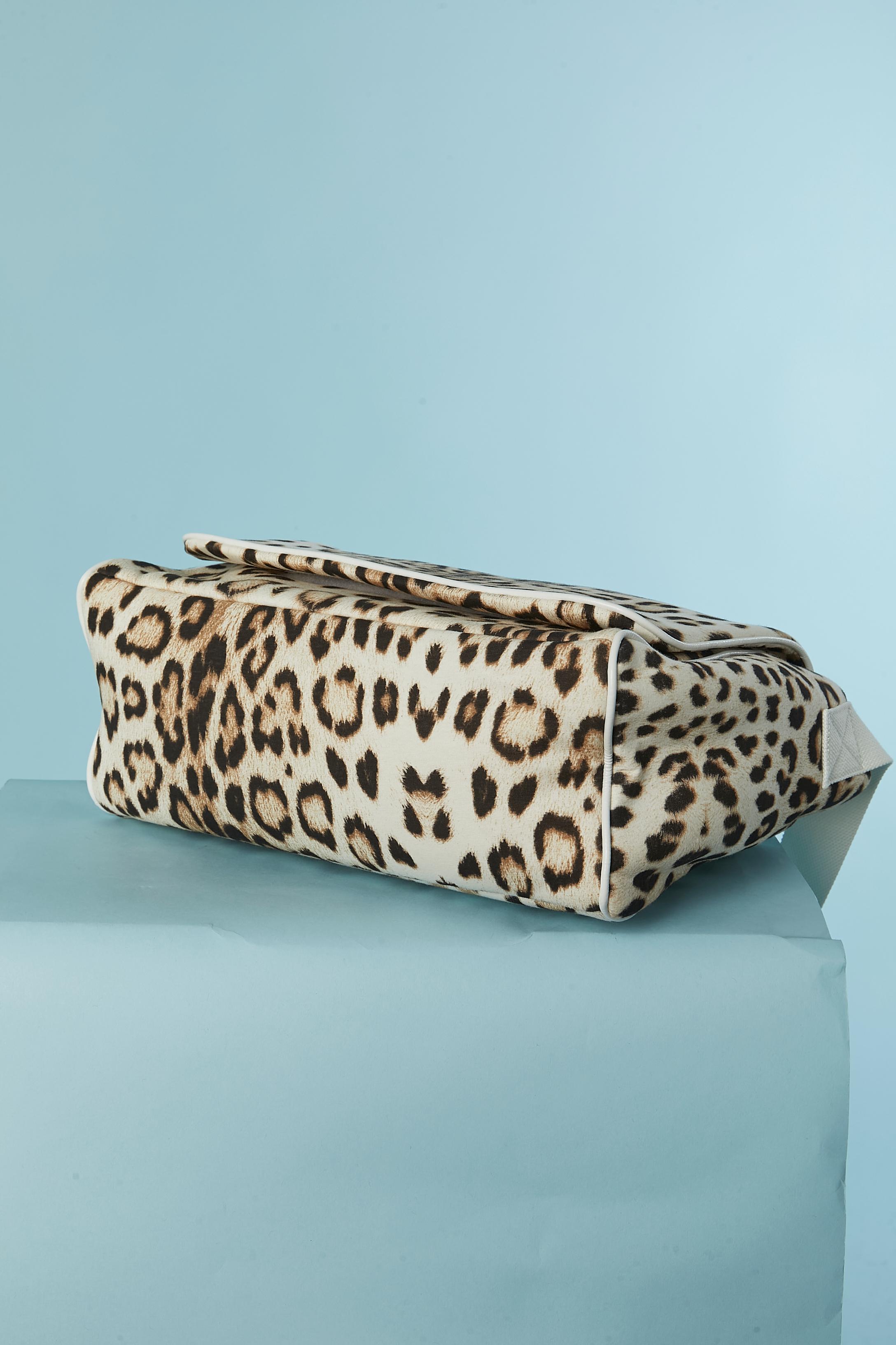 Quilted cotton jersey messenger bag with animal print ROBERTO CAVALLI New In New Condition For Sale In Saint-Ouen-Sur-Seine, FR