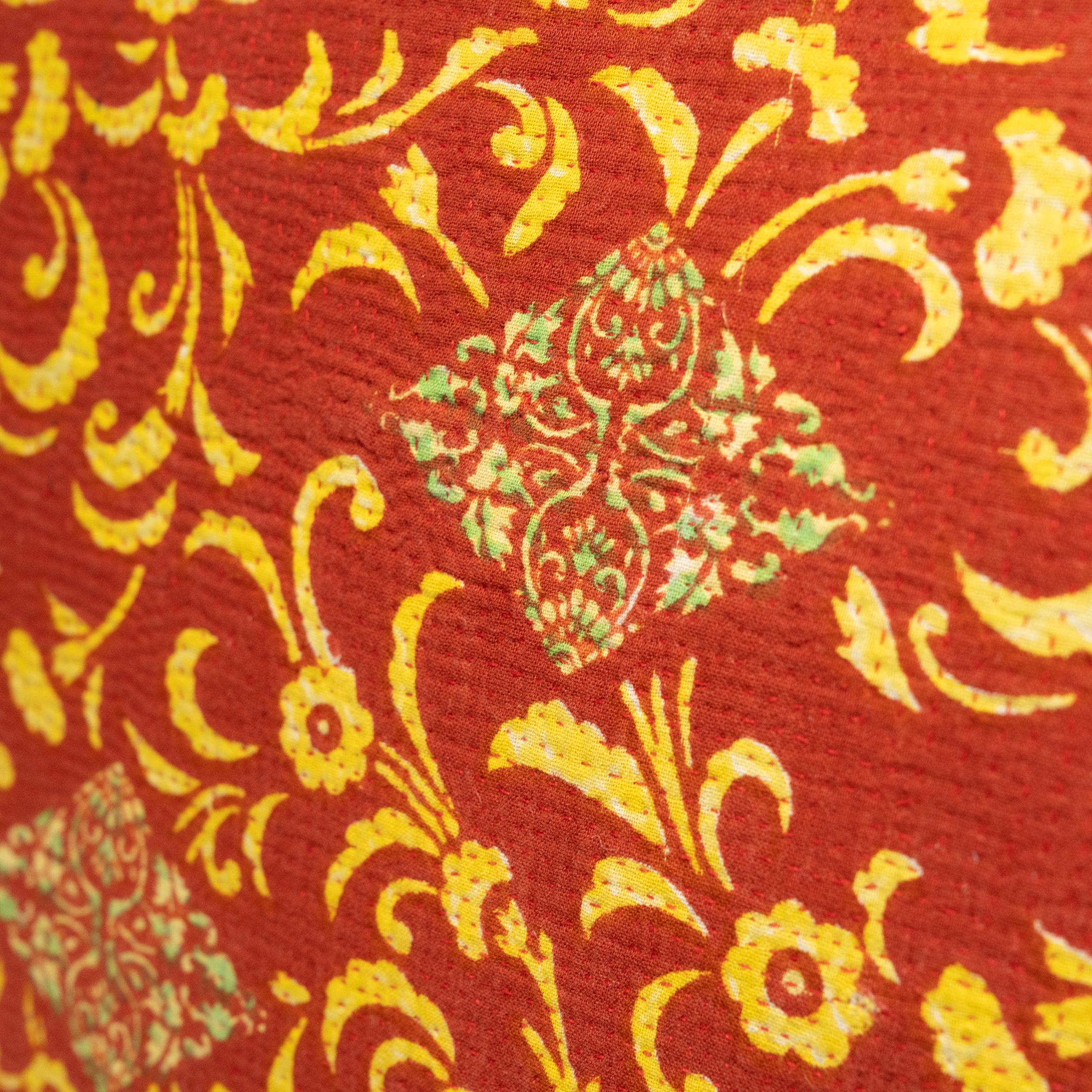 Américain Coussin en coton indien matelassé en vente