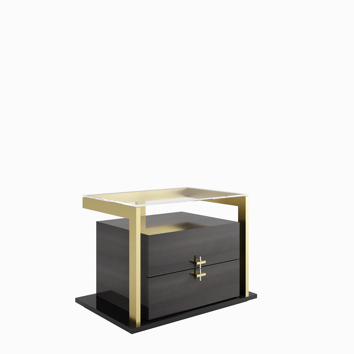 QUIMERA Nightstand in Brushed Brass Structure and Handles and Natural Glass Top For Sale 2