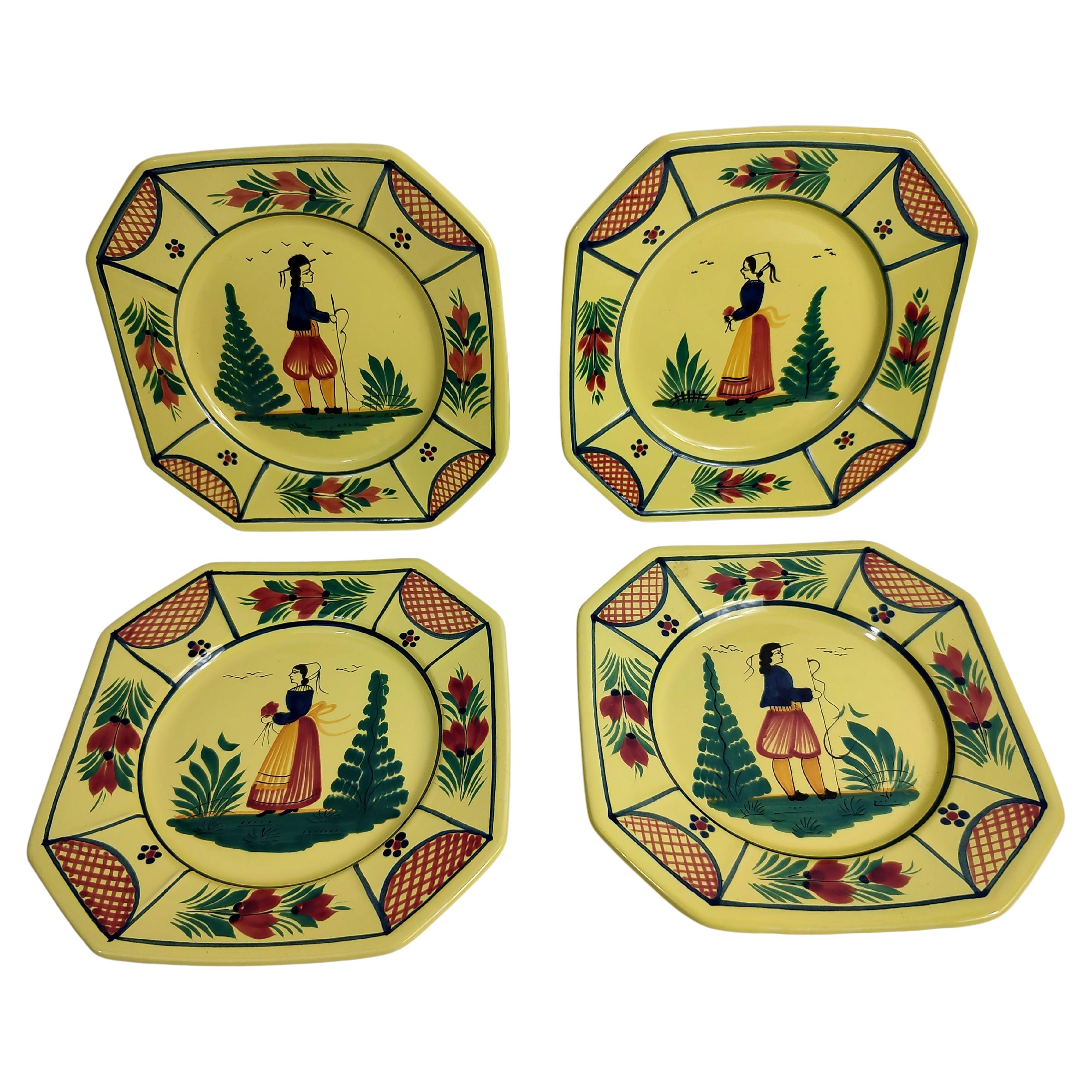 Quimper Faience Set of 4 Lunch Plates France, C1980 For Sale