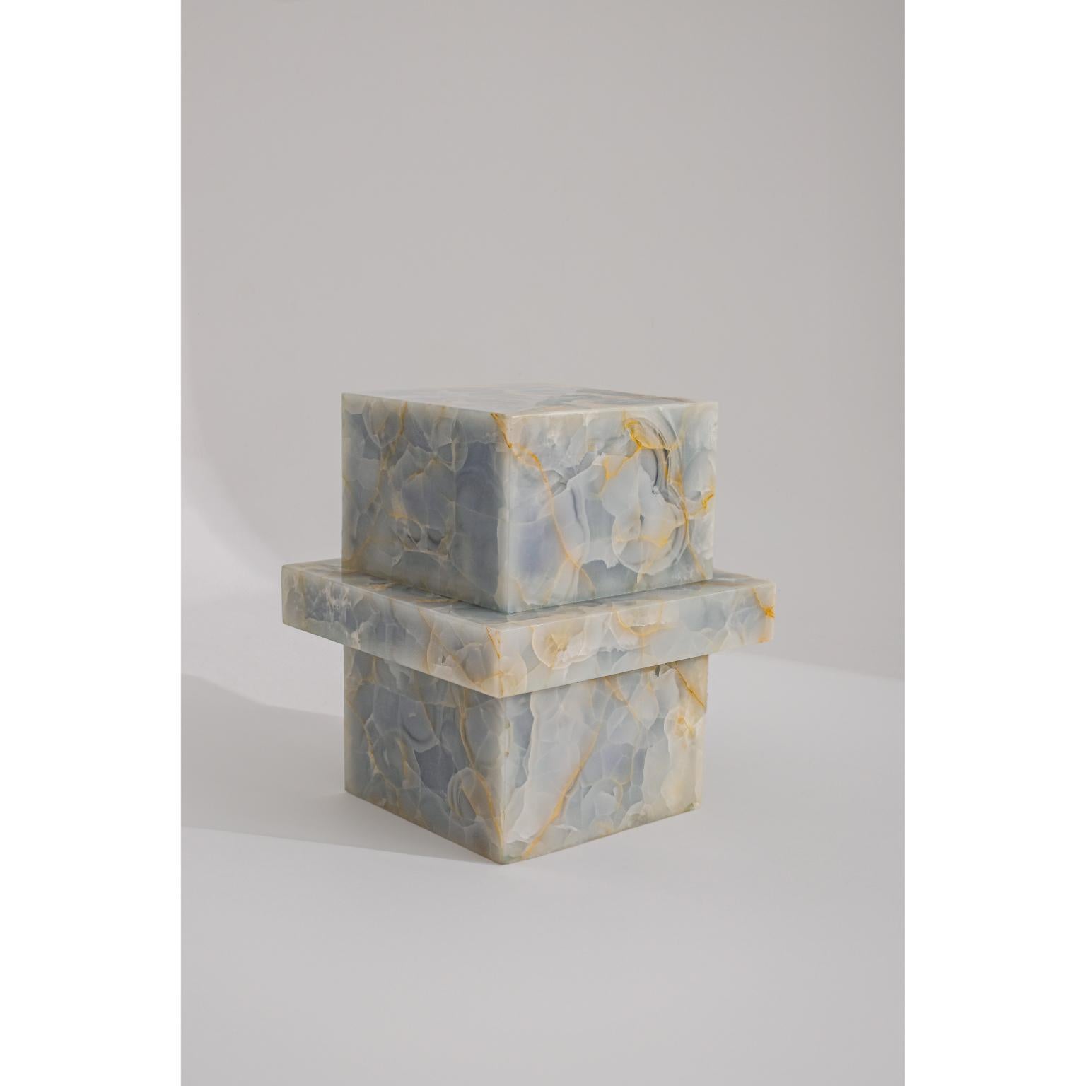 Table d'appoint Quinn en onyx bleu par RAFFINATO en vente 1