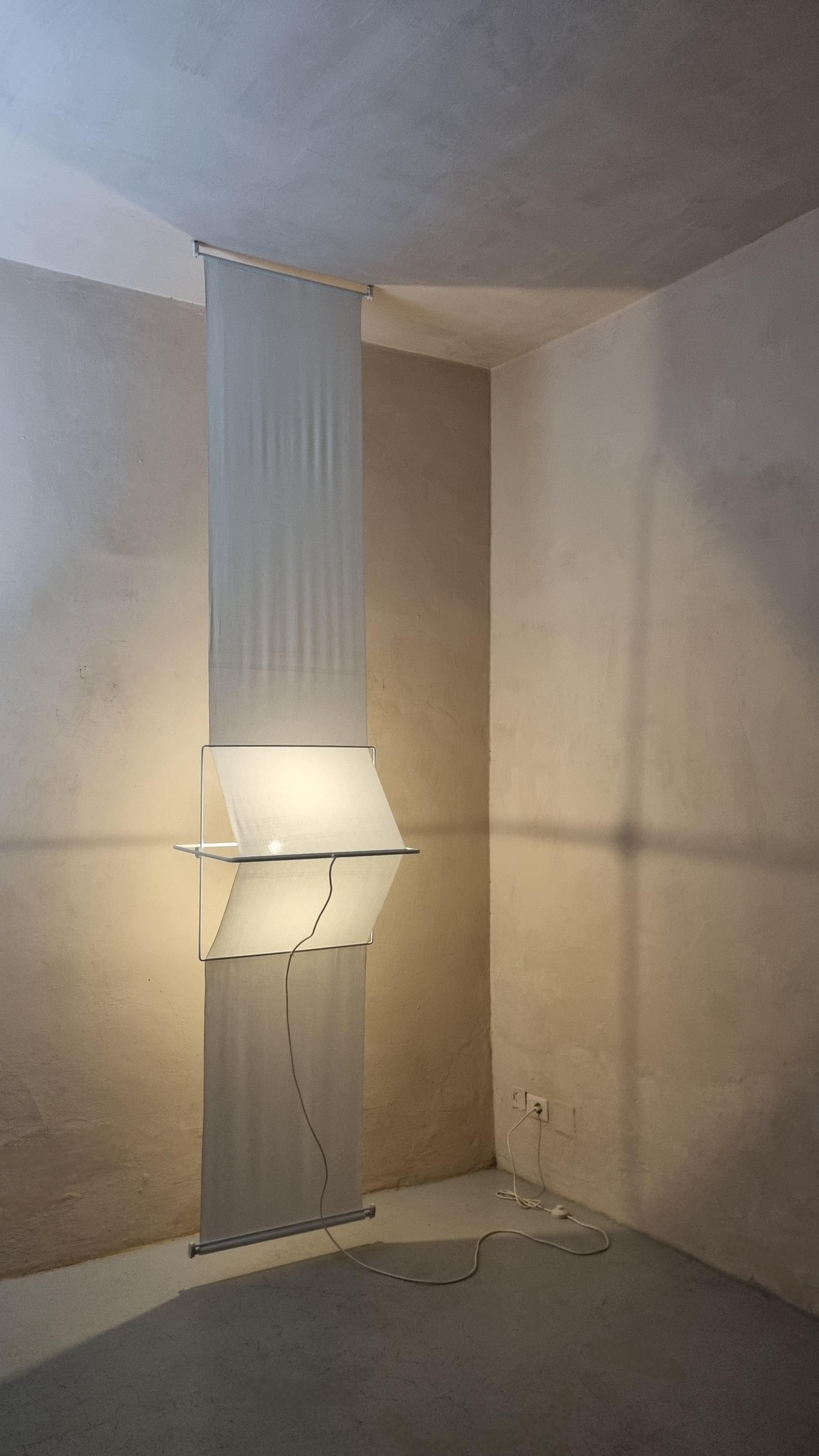 Beleuchtungselement Quinta, entworfen von Silvio Coppola für das Studio Artemide, 1970er Jahre. (Italienisch) im Angebot