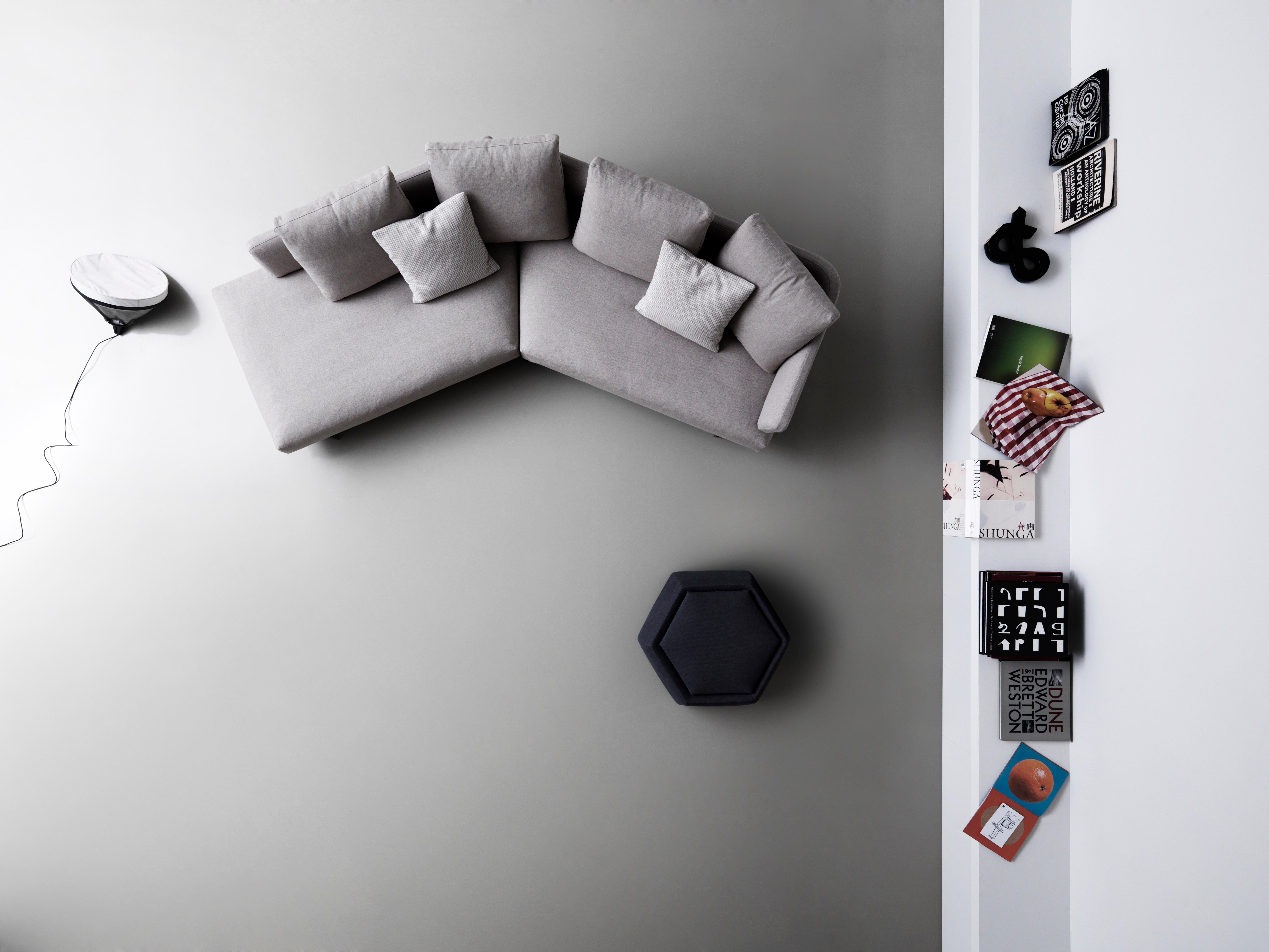 Italian Quinta Strada 2-Seat Medium Sofa in Clean Grey Upholstery by Sergio Bicego For Sale