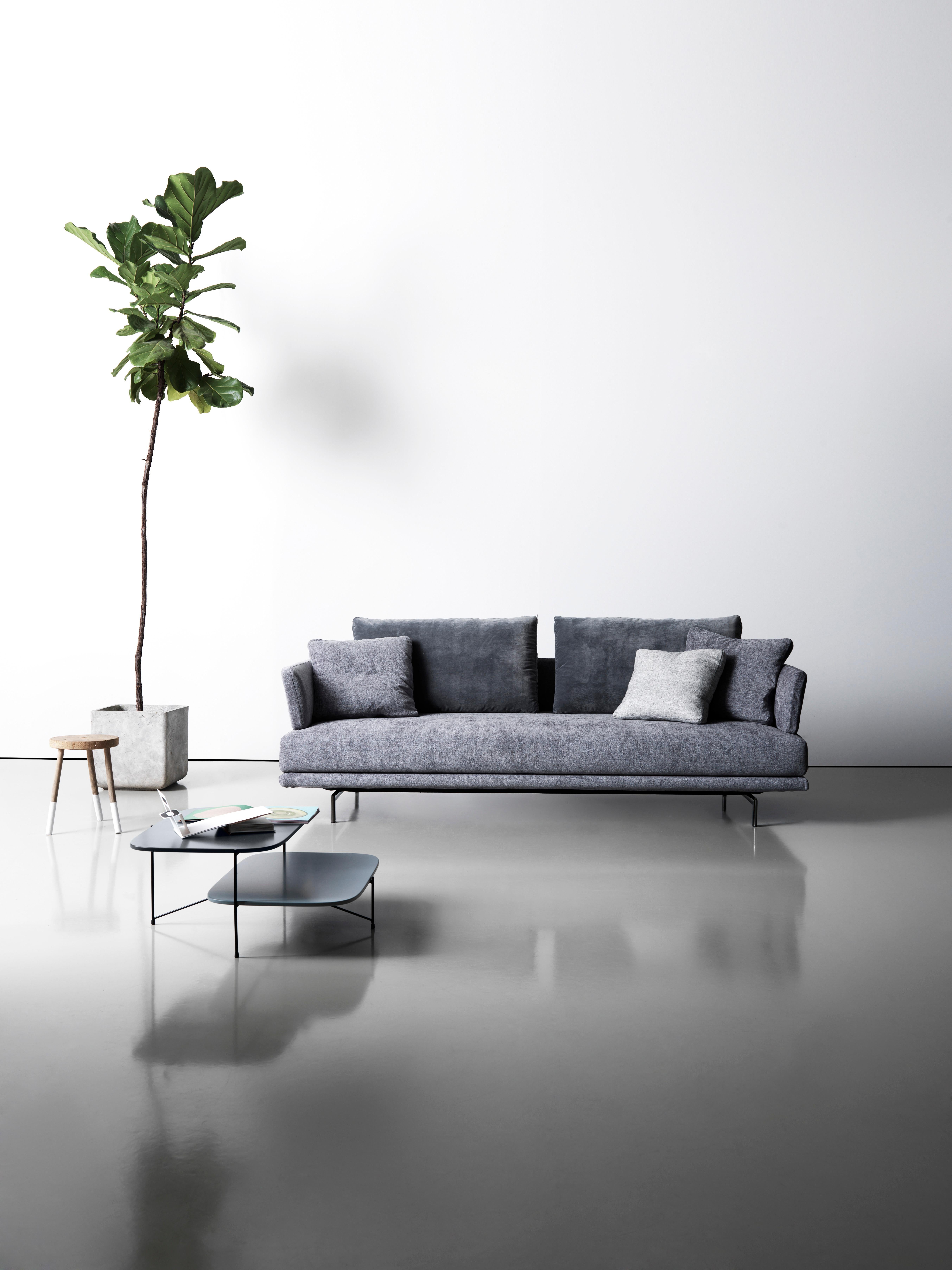 Modern Quinta Strada 2-Seat Small Sofa in Clean Grey Upholstery by Sergio Bicego For Sale