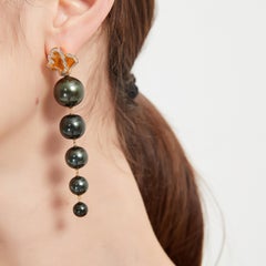 Quintessence Flower Top Swing Pearl Earrings - Green