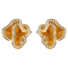 Quintessence Gold Small Flower Ear Stud