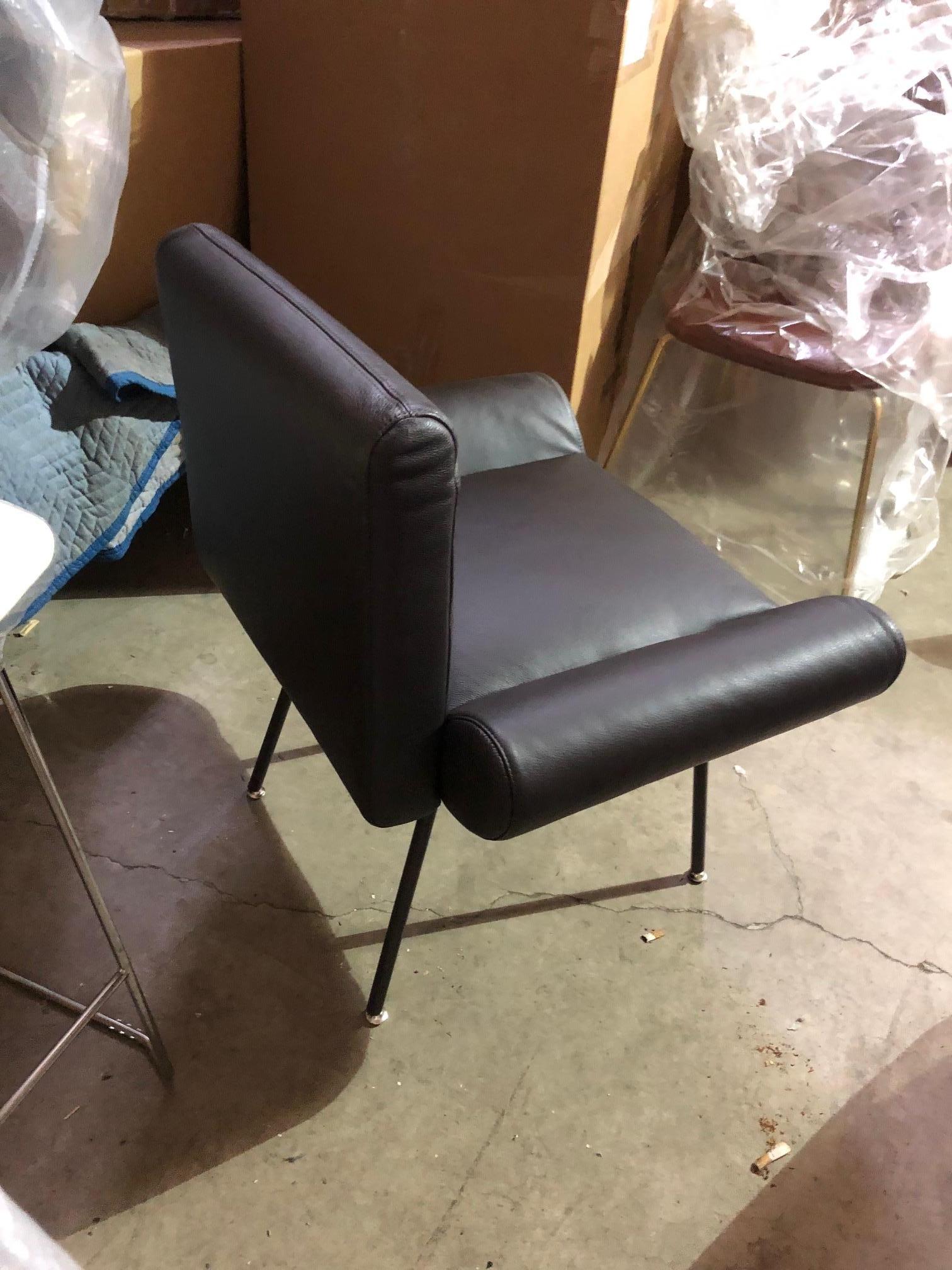 Quinti Brown Leather Ginevra Armchair In Excellent Condition In New York, NY