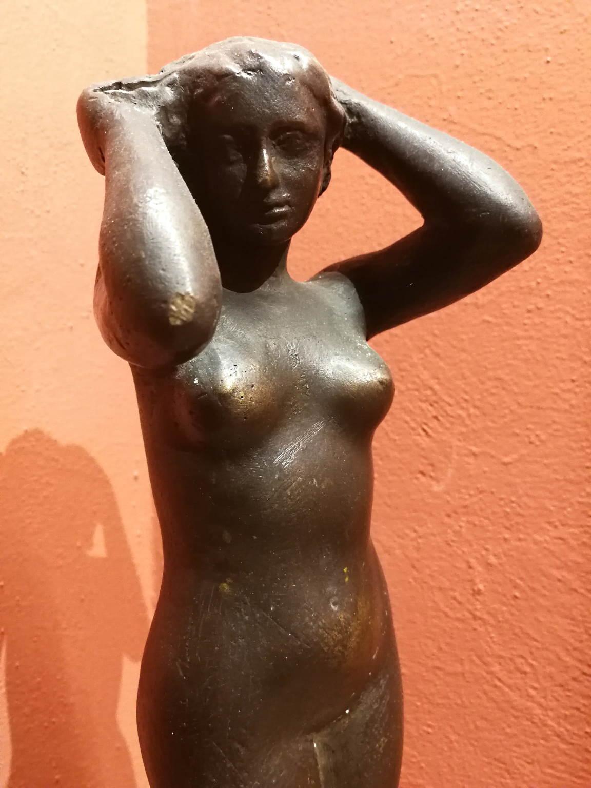 Figurative Sculpture Quinto Martini - Statuetta in bronzo toscana figurativa nudo femminile del XX secolo