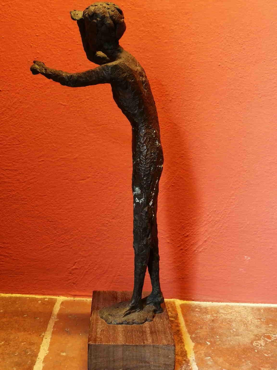 Tuscan Florentine Figurative Abstract Female Bronze Statue 20th century  For Sale 2