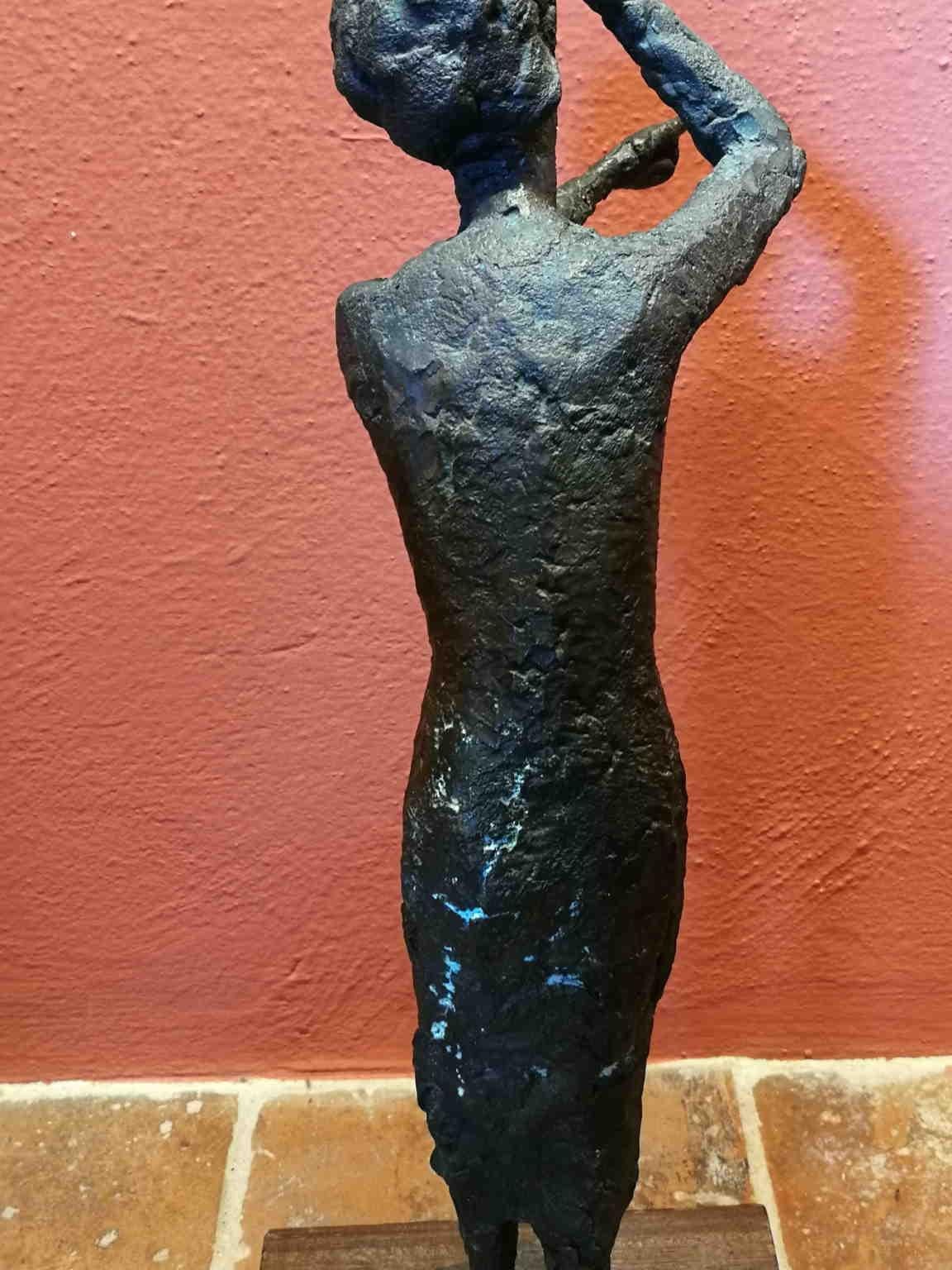 Tuscan Florentine Figurative Abstract Female Bronze Statue 20th century  For Sale 4