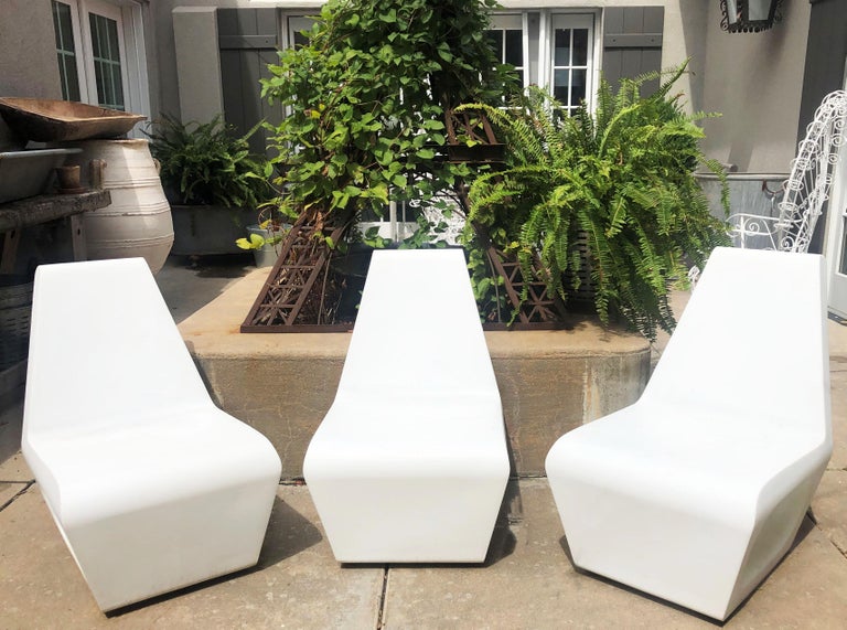molded plastic outdoor furniture