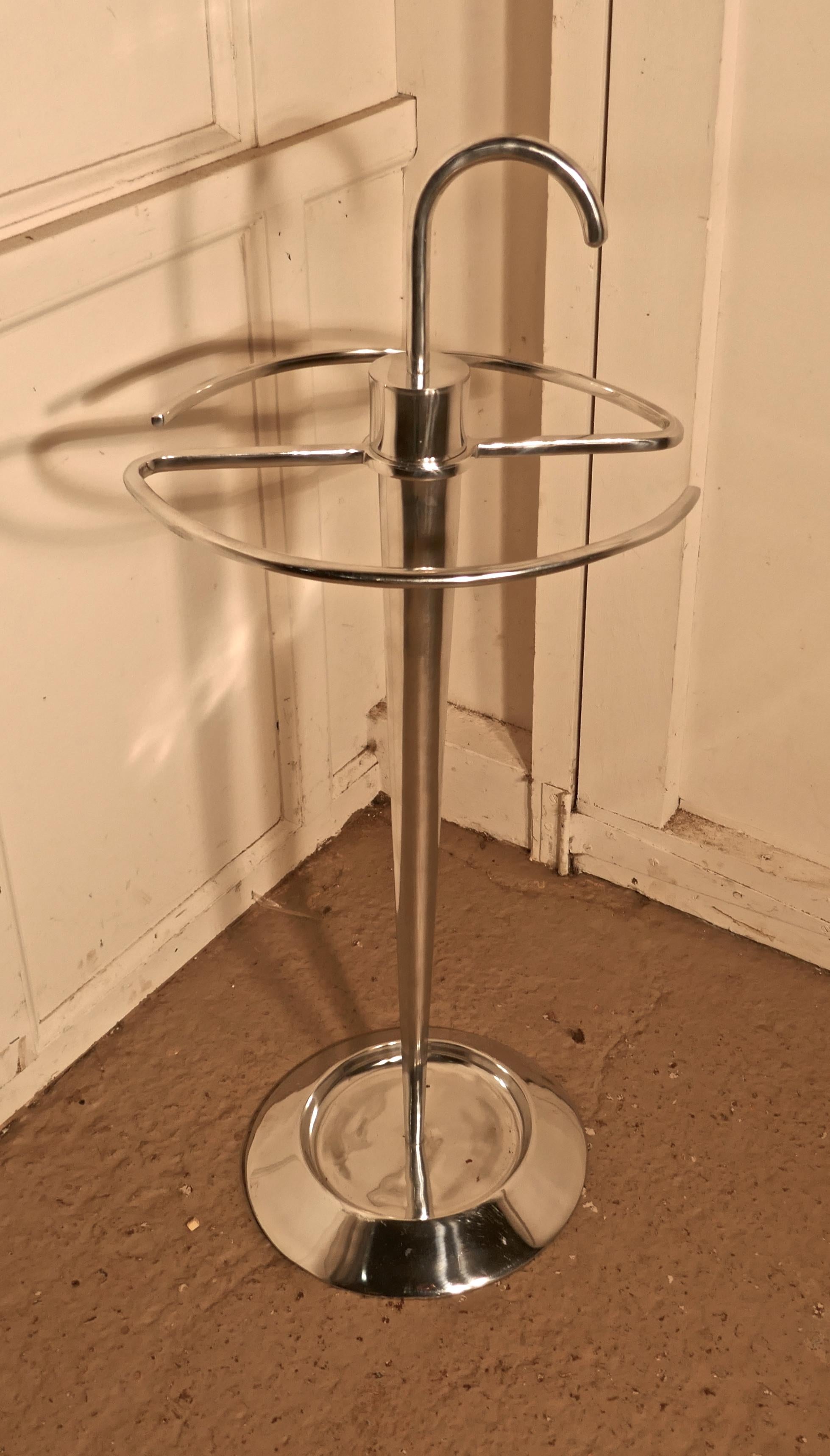 Quirky and Stylish Art Deco Chrome Umbrella or Stick Stand In Good Condition For Sale In Chillerton, Isle of Wight
