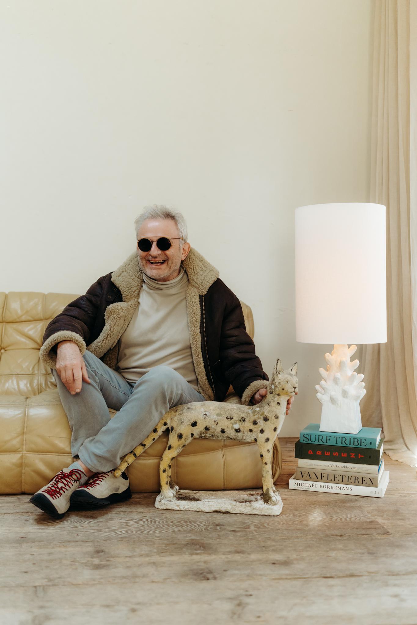 Lampes de table excentriques en céramique, abat-jour en lin blanc inclus en vente 1