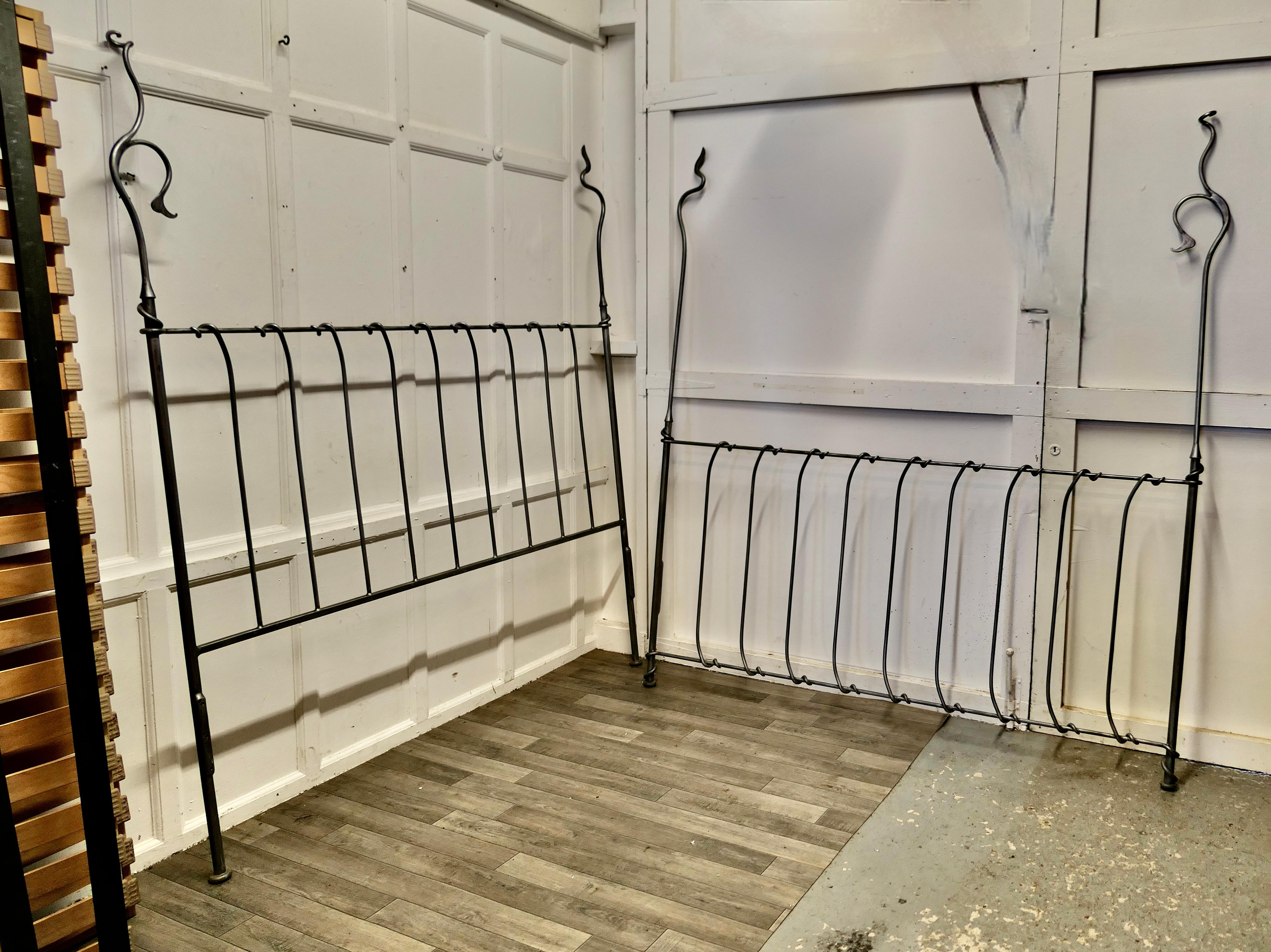 Quirky Designer Hand Forged Twisted Silver Iron 4 Post Bed a Fantasy Bed 7