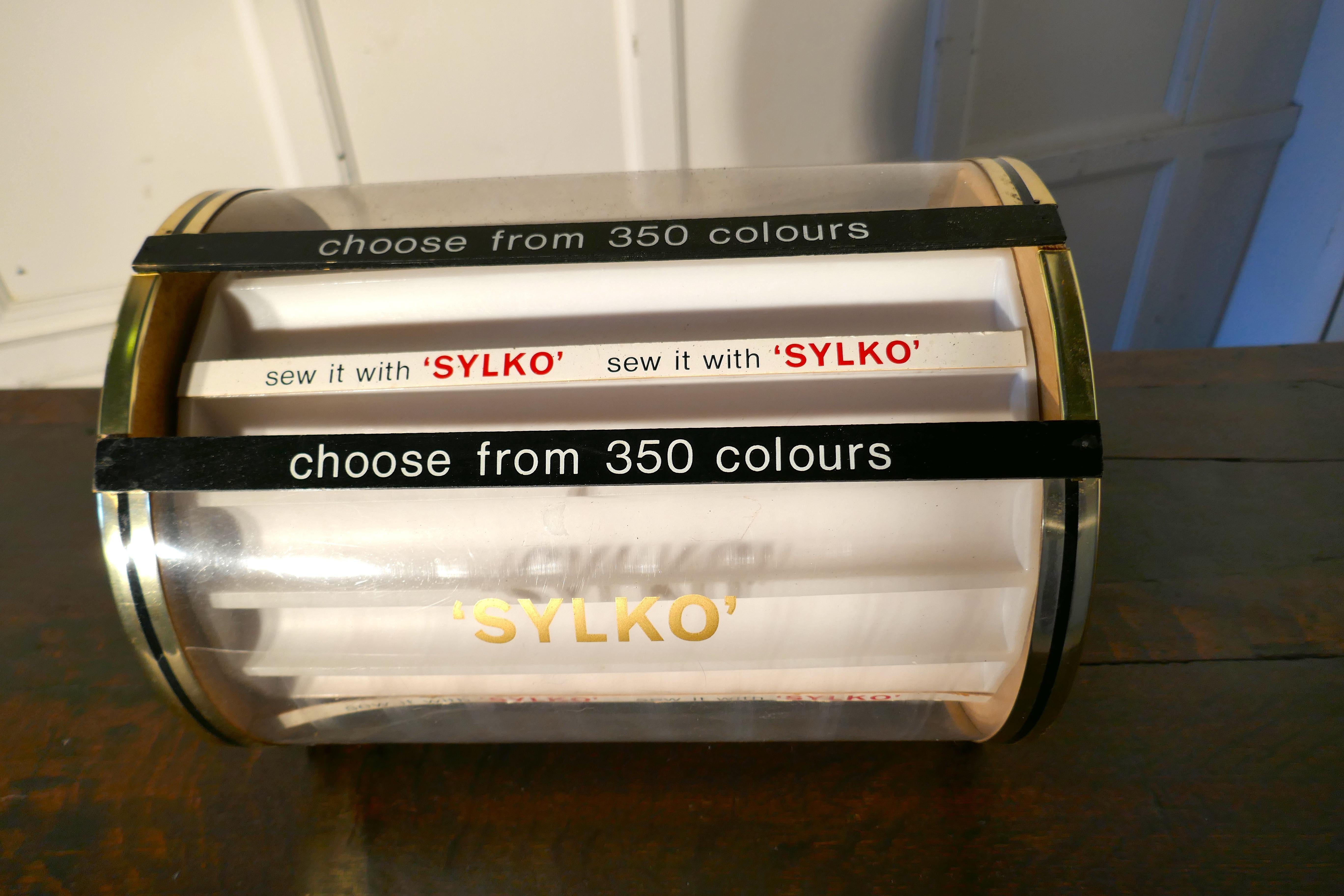 Quirky Retro Sylko Counter Top Cotton Reel Display Case Cabinet In Good Condition In Chillerton, Isle of Wight