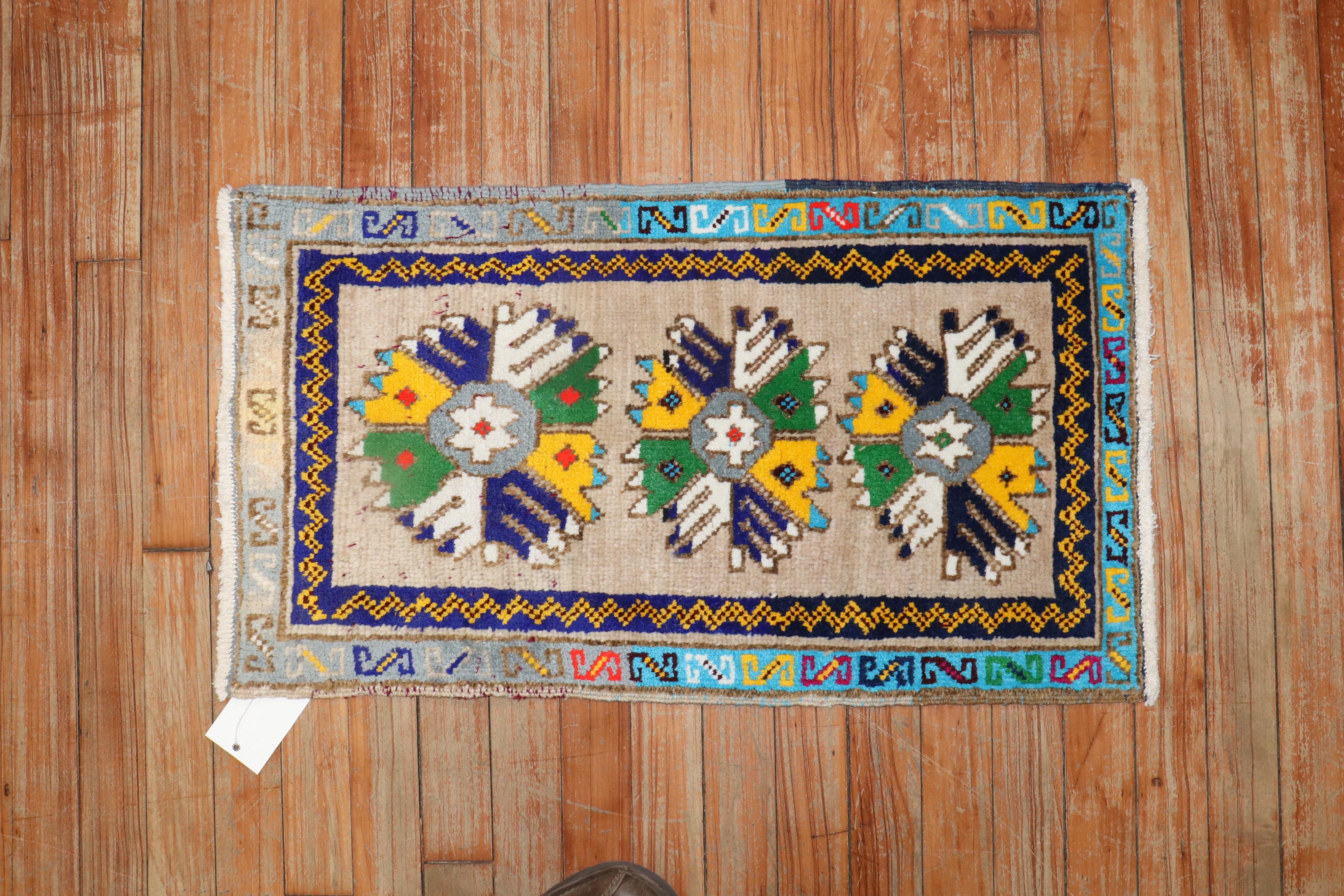 Quirky Turkish Anatolian Rug In Good Condition For Sale In New York, NY