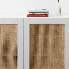 Buffet Quisisana Basso blanc mat et paille de Vienne de la Collezione Rivie