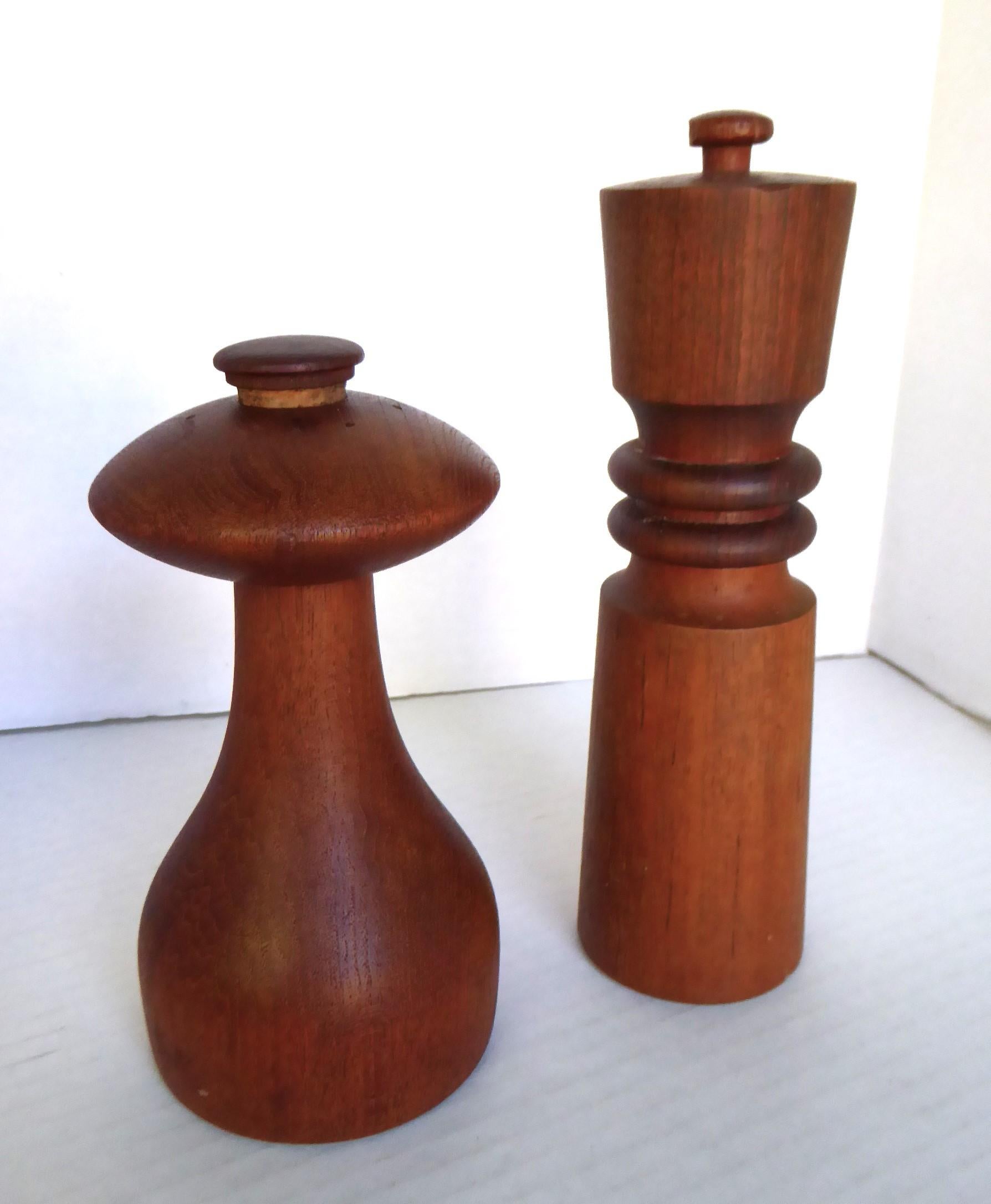 Great Mid-Century Modern teak peppermill / salt shaker combo by Jens Harald Quistgaard for Dansk Designs. Ground pepper comes out of the bottom when top turns and salt sprinkles from top when placed upside down. Refill for salt is by removing the
