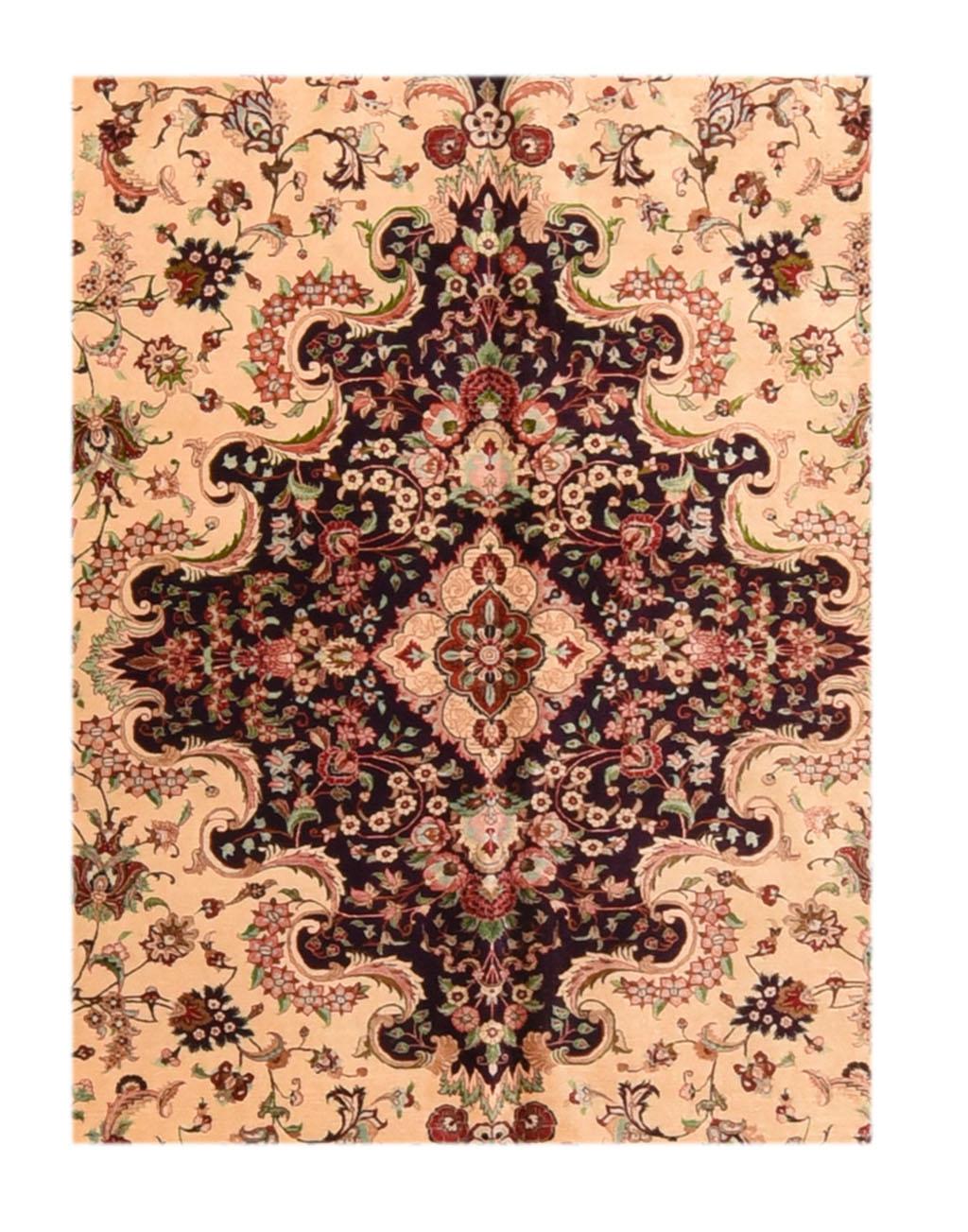 Extremely Fine Persian Silk Qum Rug 10'1'' x 13'6'' In Excellent Condition For Sale In New York, NY