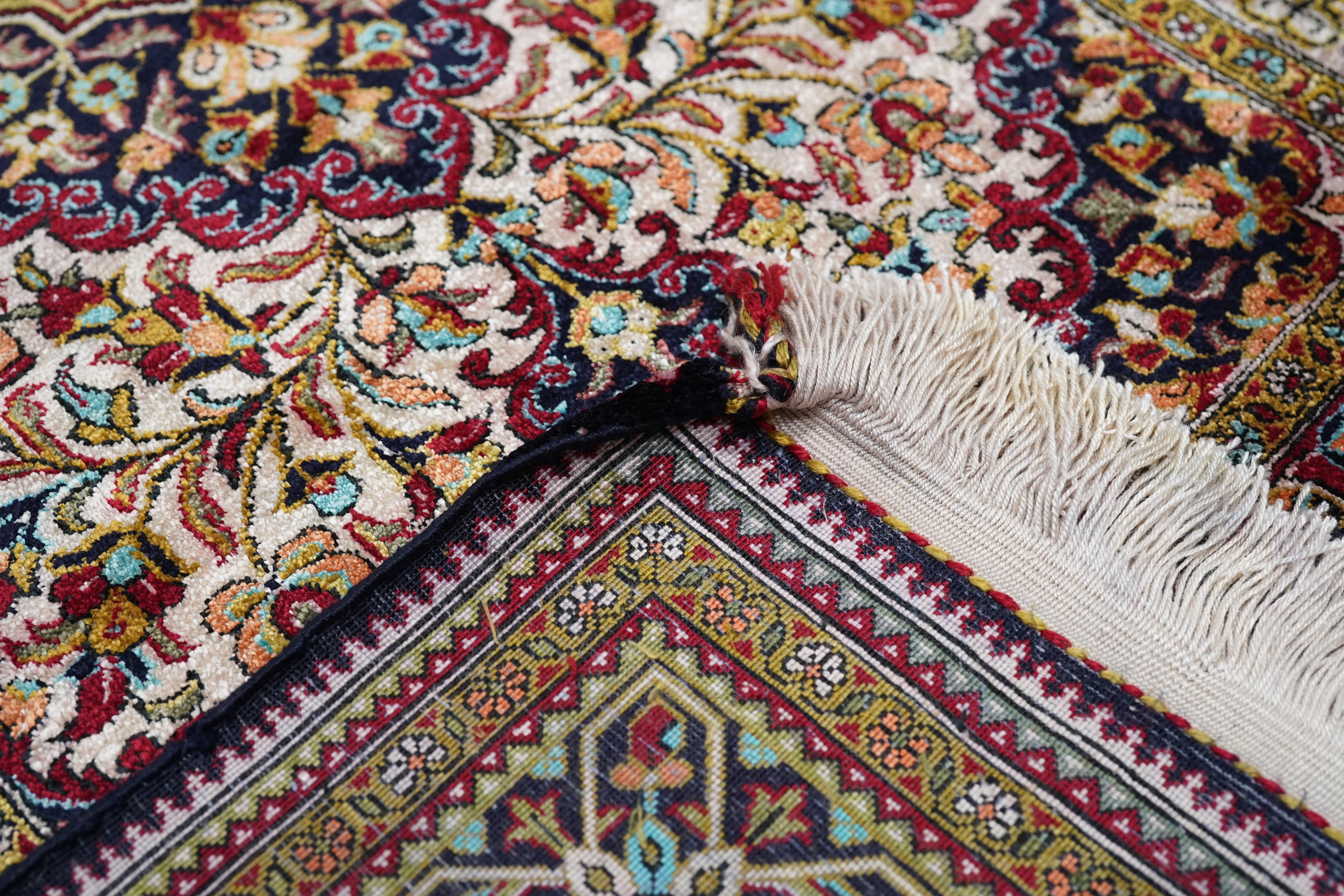 Qum Rug 3'6'' x 5'0'' For Sale 3