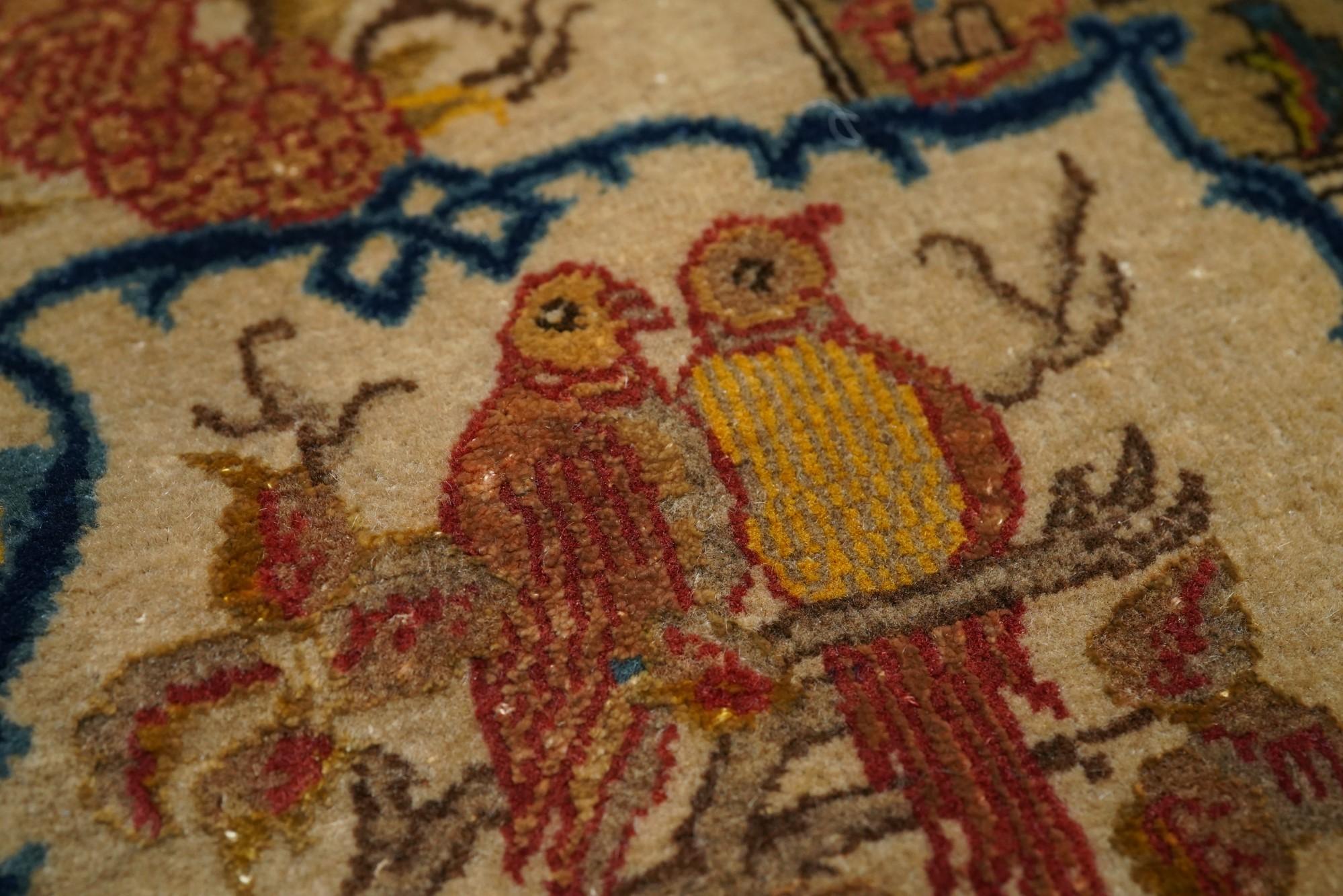 Äußerst feiner persischer Teheran-Teppich aus Wolle und Seide 4'4'' x 7'4'' im Angebot 2