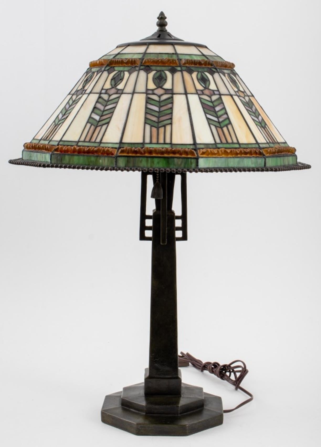 Bronze Tiffany Style Glass Table Lamp