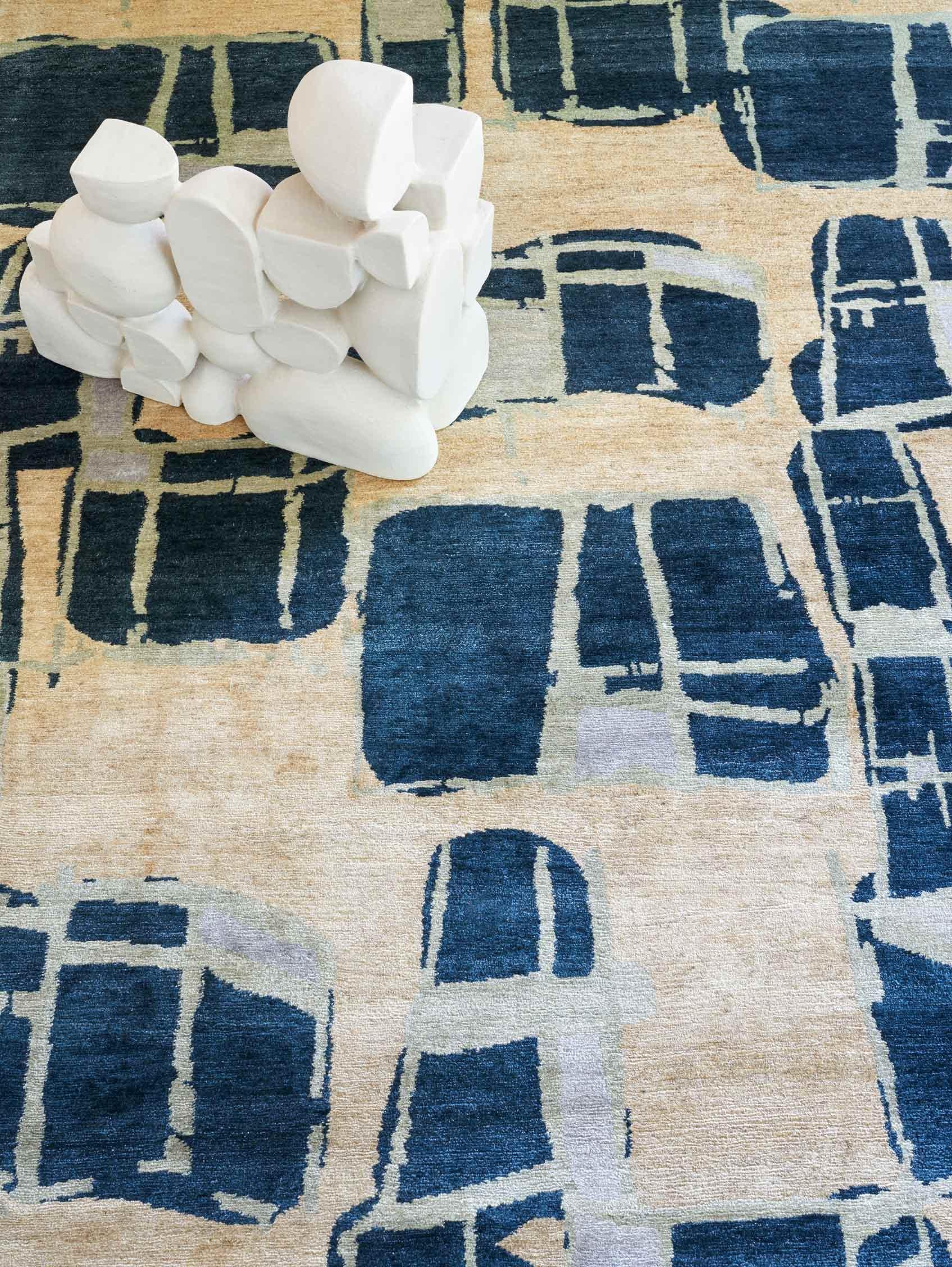 Quotidiana Korinth-Teppich von Eskayel, handgeknüpft (Handgeknüpft) im Angebot