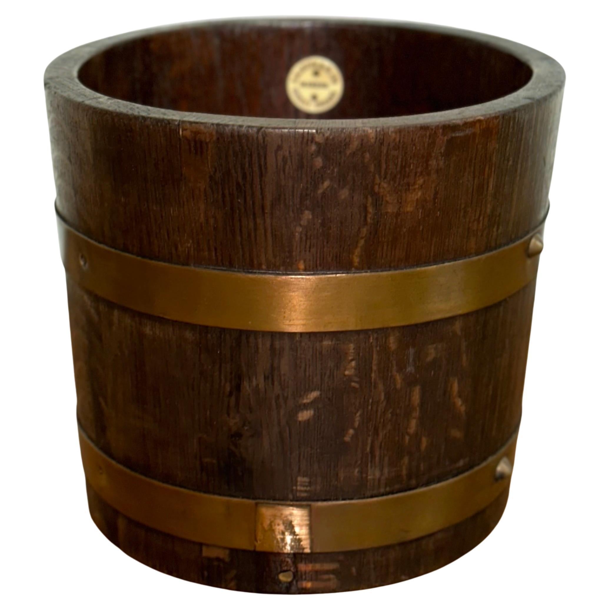 R a Lister & Co Oak 1900s Edwardian Bucket with Brass Braces For Sale