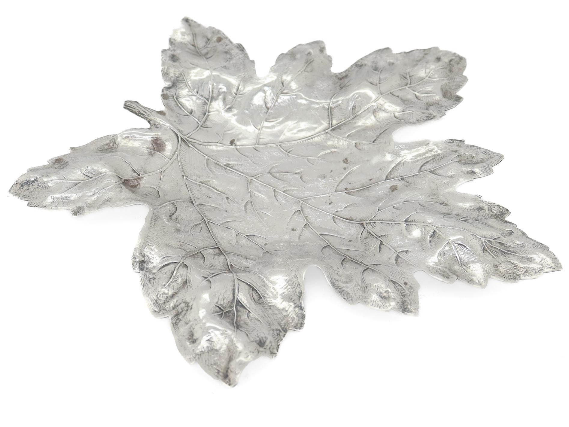 R. Piatto a forma di foglia d'acero in argento Sterling di Blackington della metà del secolo scorso o Vide Poche in vendita 7