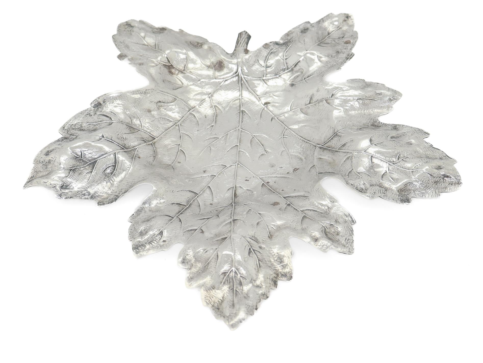 R. Piatto a forma di foglia d'acero in argento Sterling di Blackington della metà del secolo scorso o Vide Poche in vendita 8