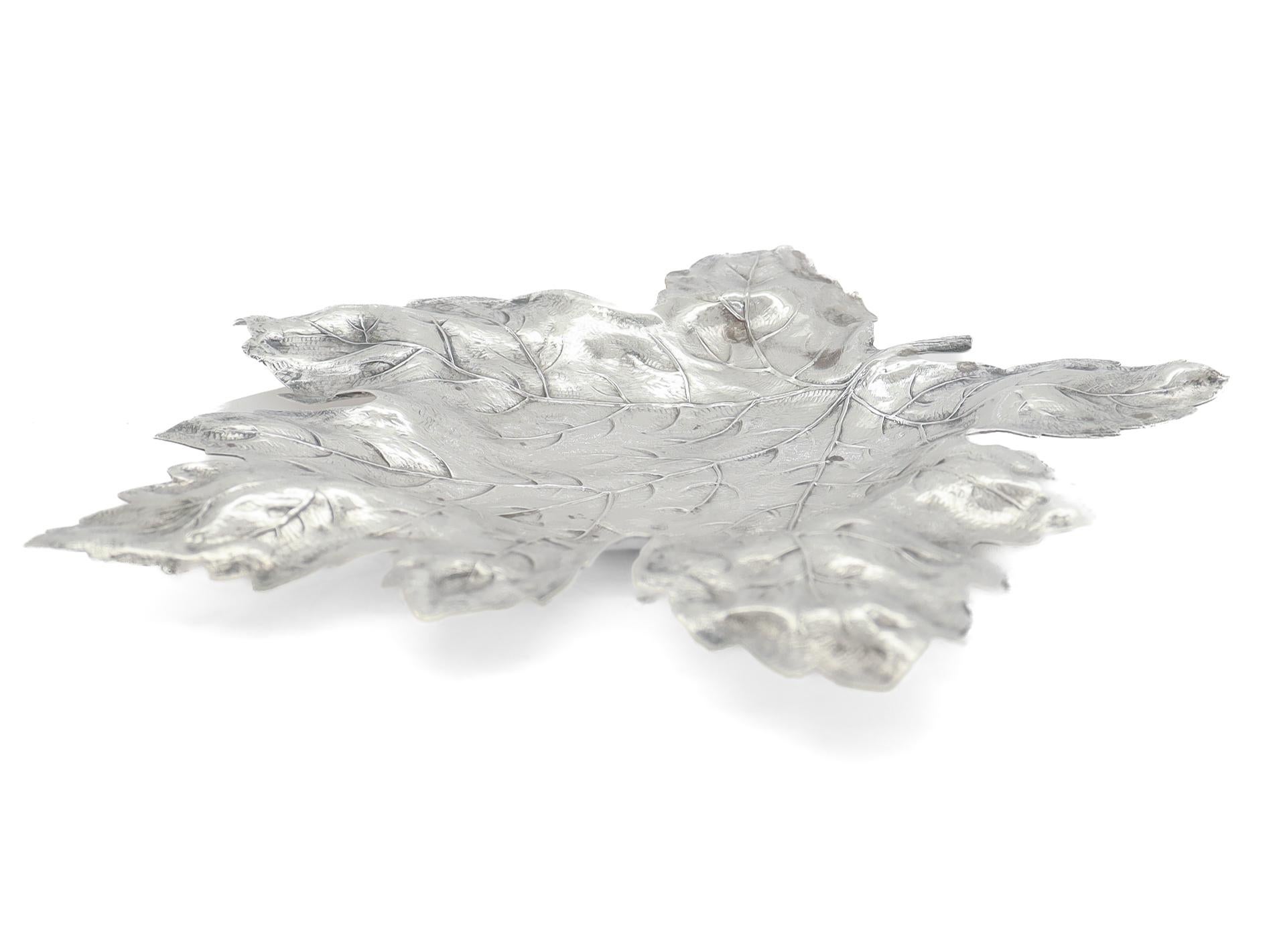 R. Piatto a forma di foglia d'acero in argento Sterling di Blackington della metà del secolo scorso o Vide Poche in vendita 1