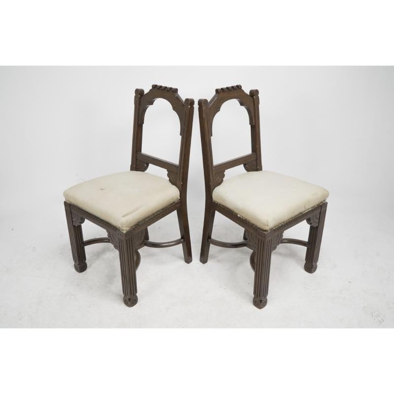 Aesthetic Movement R Boyd. in the style of Dr C Dresser. A pair of oak side chairs For Sale