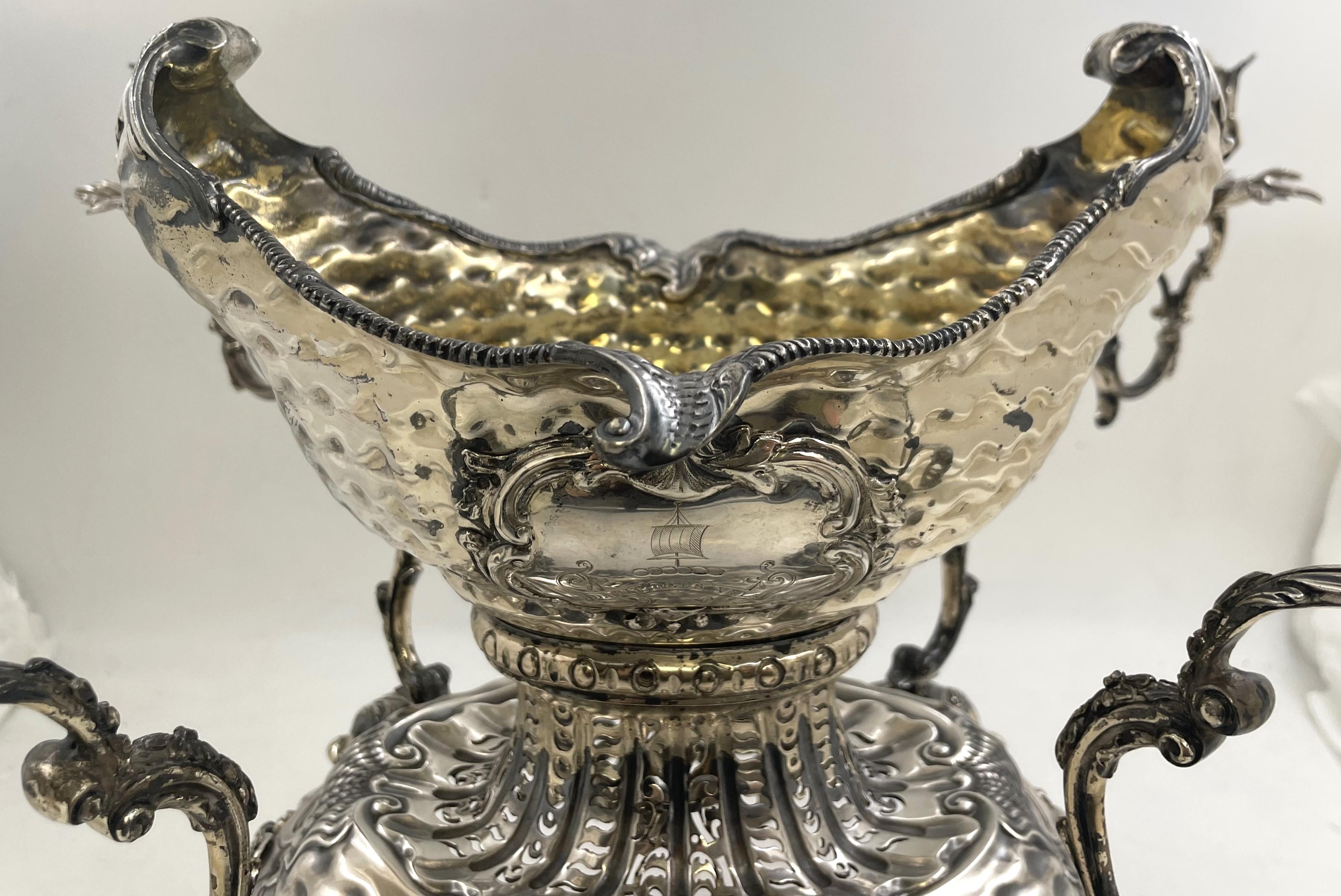 R. Centrotavola Epergne in argento Sterling di Calderwood della metà del XVIII secolo in vendita 12