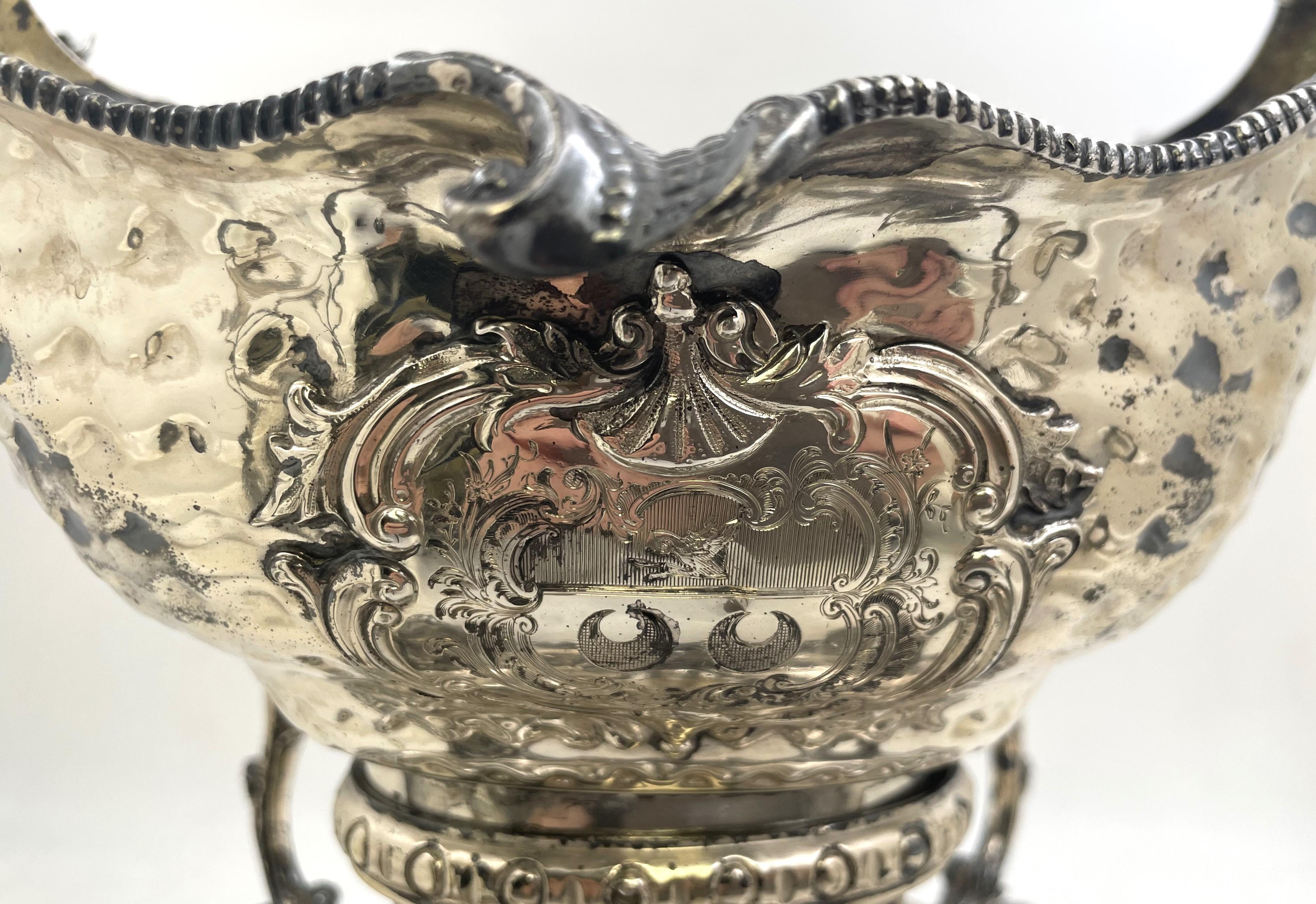 R. Centrotavola Epergne in argento Sterling di Calderwood della metà del XVIII secolo In condizioni buone in vendita a New York, NY