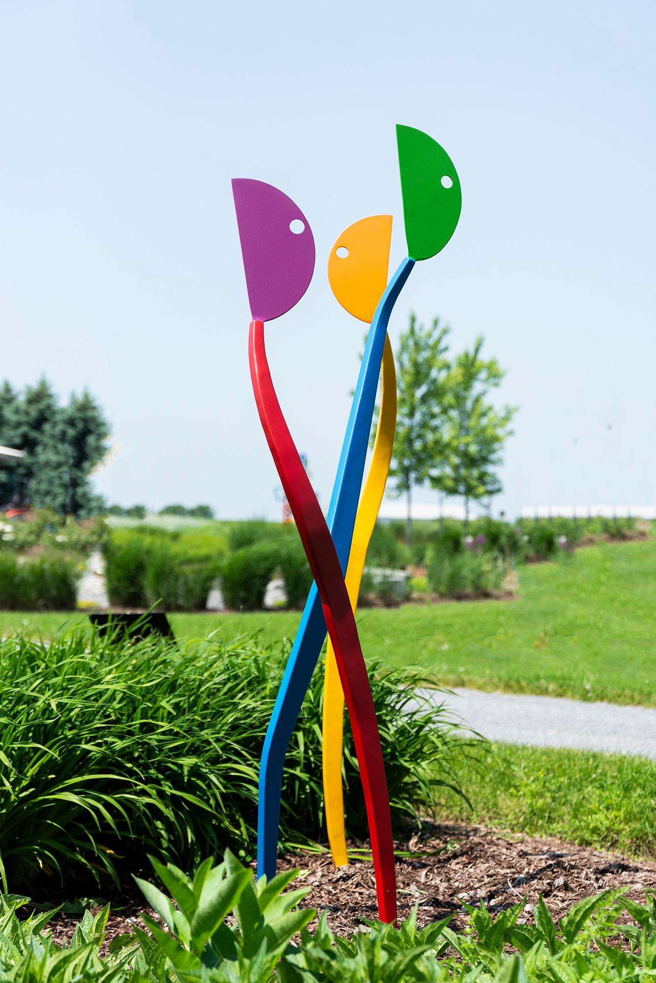 Red, Yellow and Blue - sculpture minimaliste et abstraite en acier peint par poudrage en vente 3