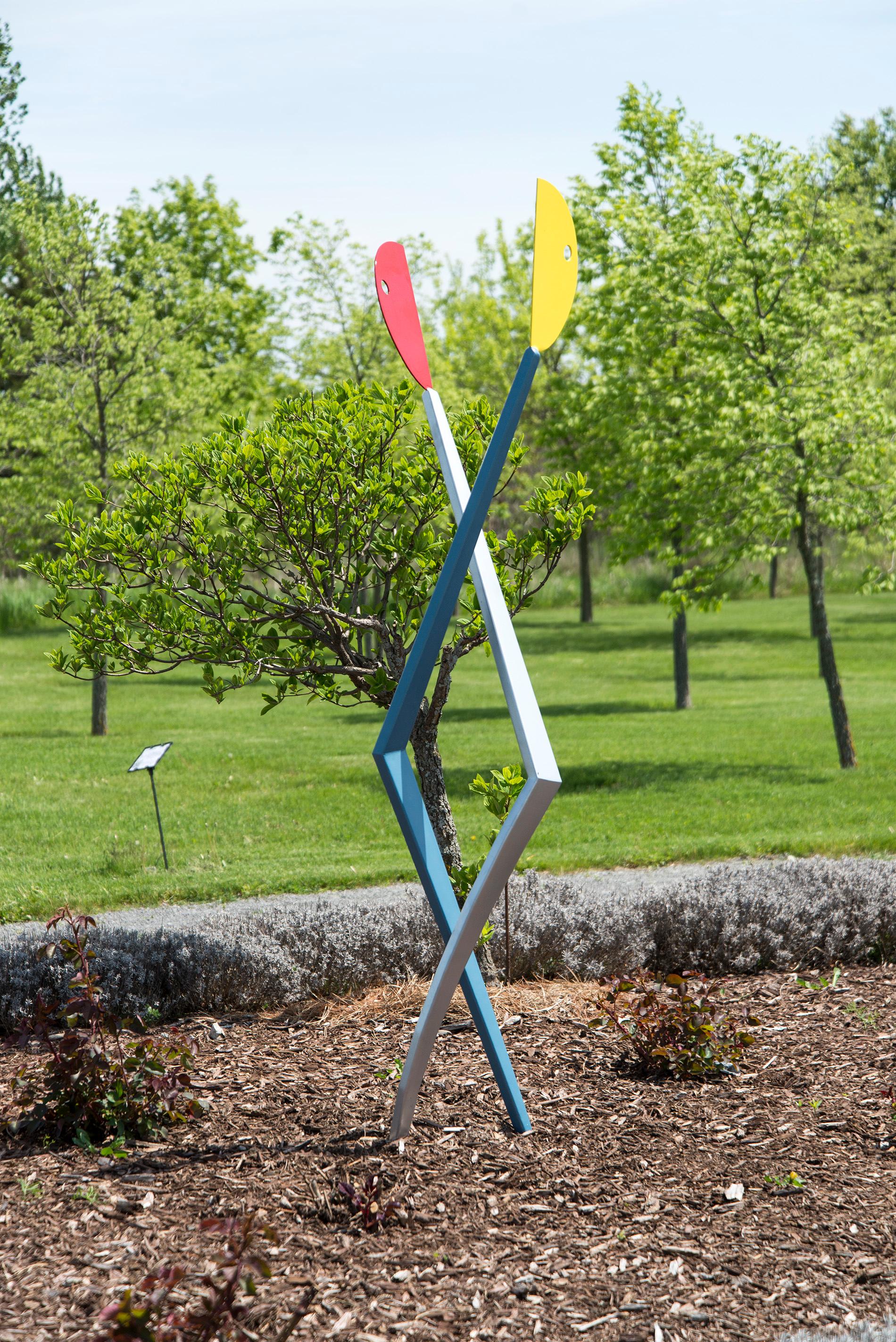 X-Y - tall, minimalist, abstracted figures, painted steel outdoor sculpture For Sale 3
