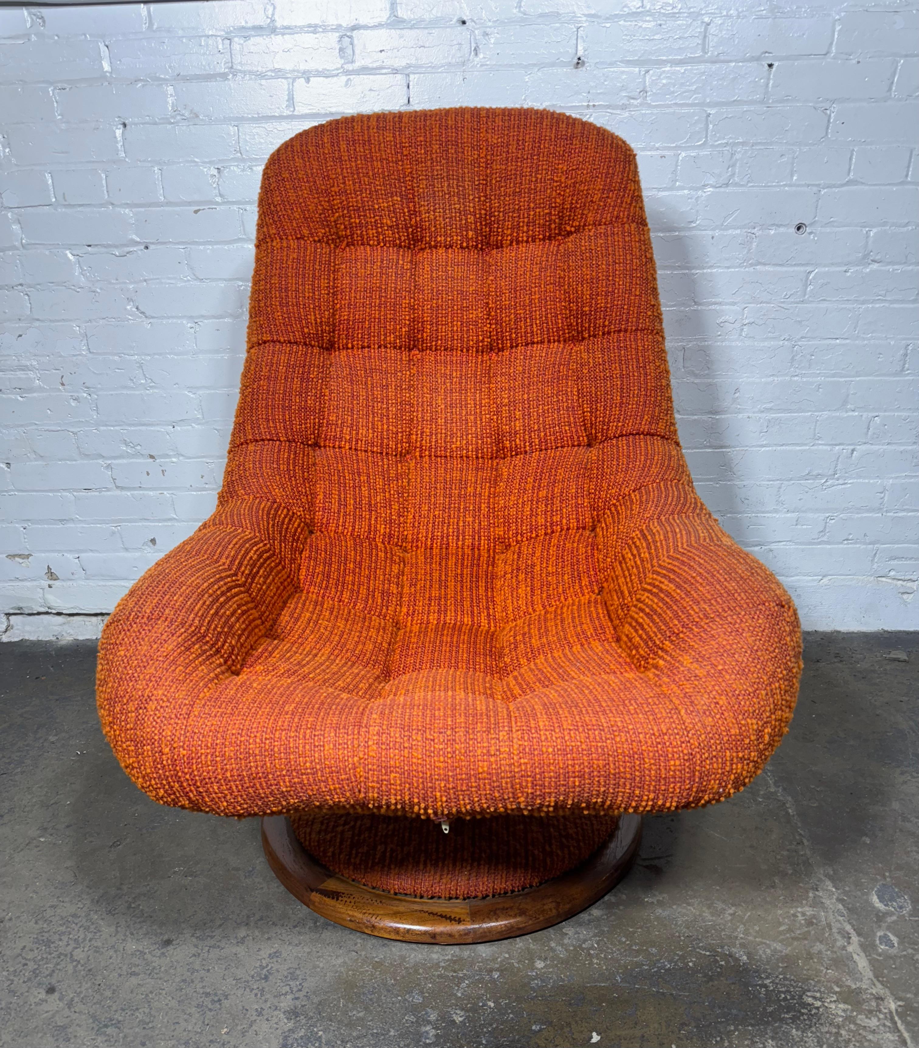 Fabric R. Huber Danish Modern / Space Age Teak Swivel 