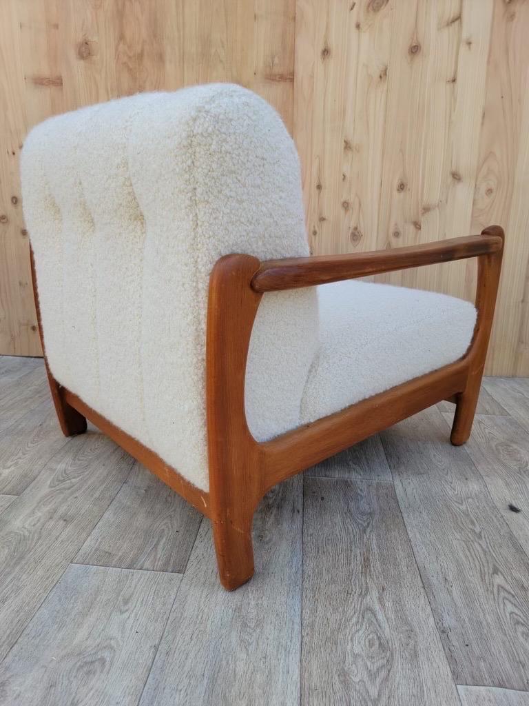 Mid-Century Modern R. Huber style teak frame low profile lounge armchairs - newly upholstered in a Natural Sheep’s Wool Boucle 

Circa 1970

H 30”
W 30”
D 32”

Seat H 15”.