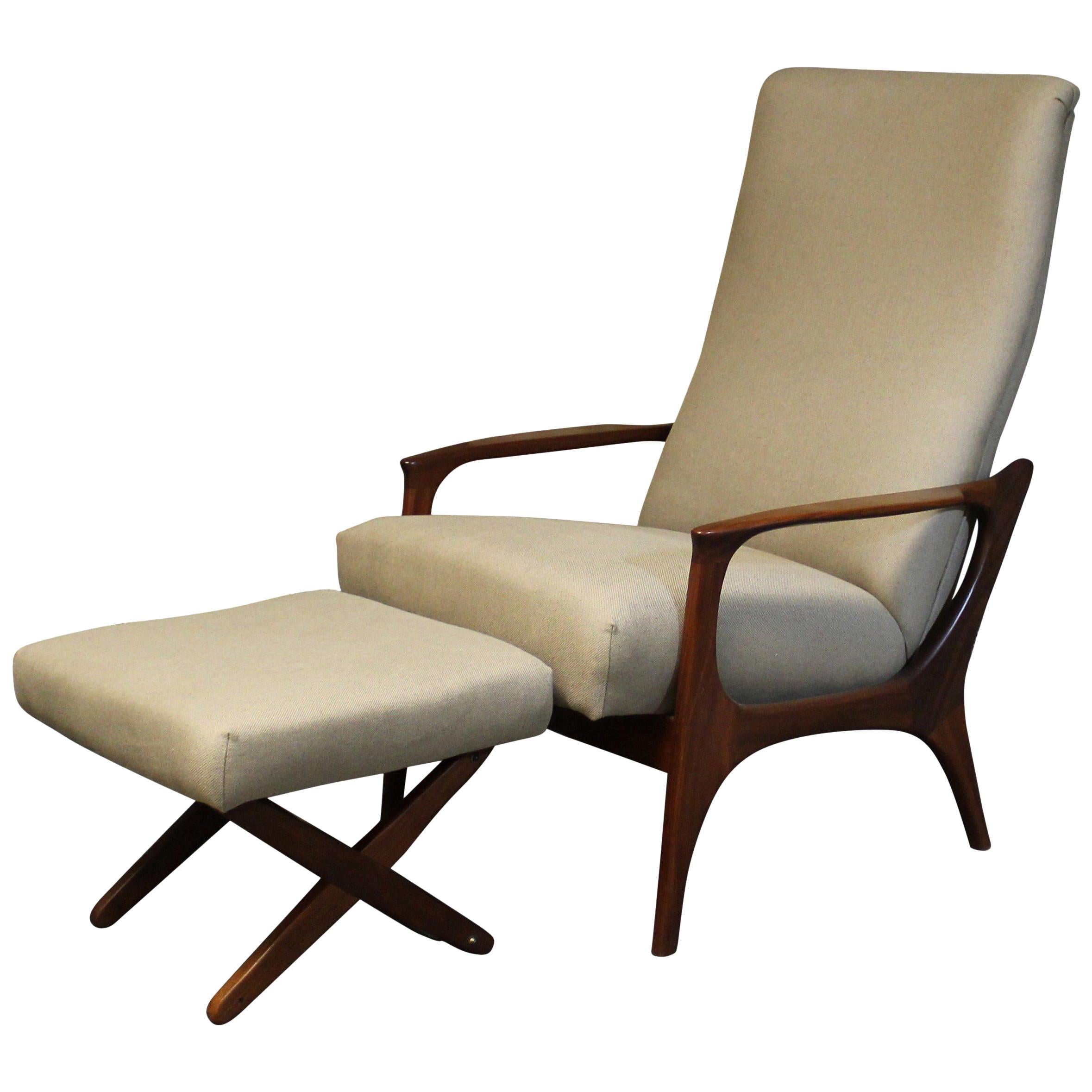 R. Huber Teak Reclining Lounge Chair with Ottoman