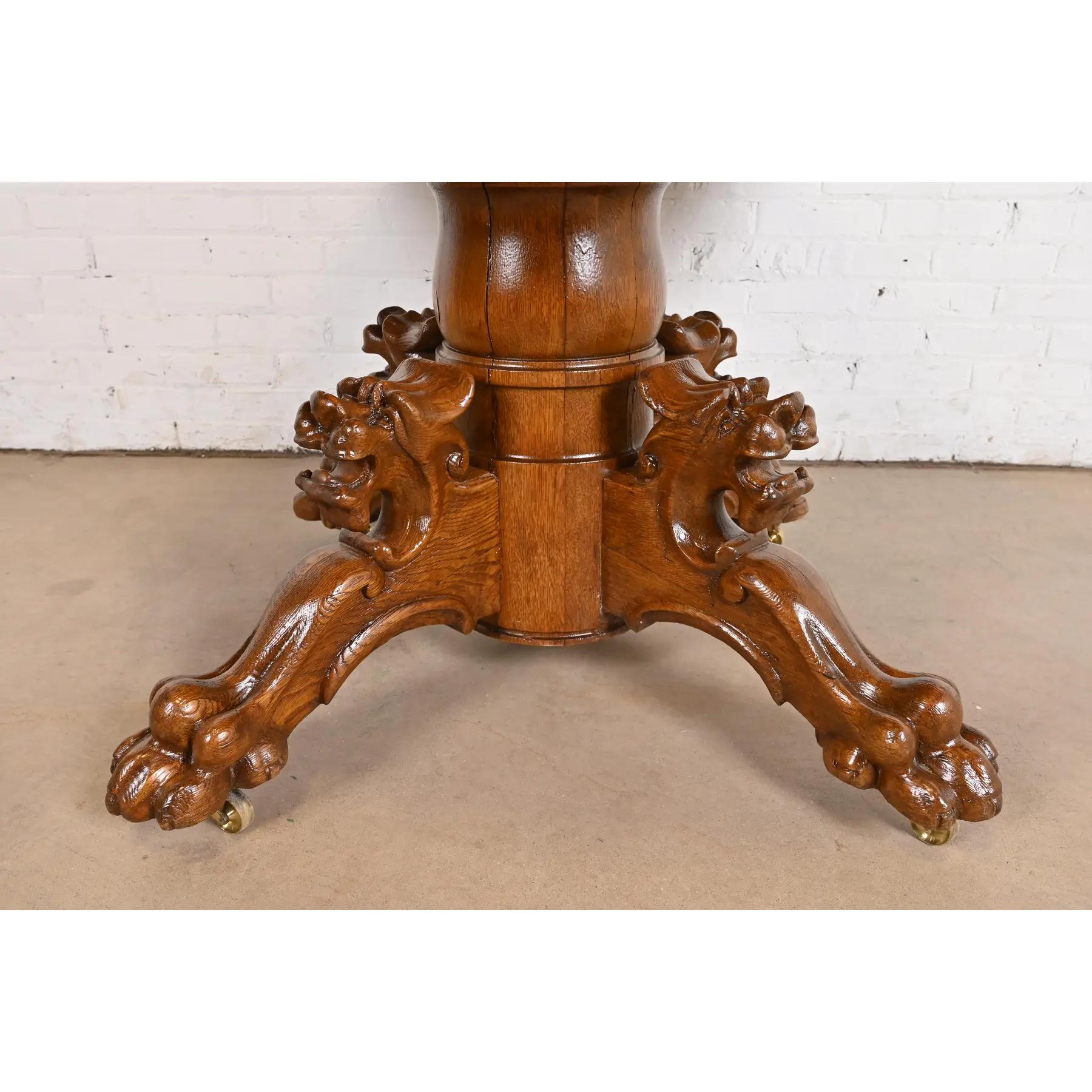 R. J. Horner table de salle à manger victorienne ancienne à rallonge en chêne avec piédestal, revernie en vente 5