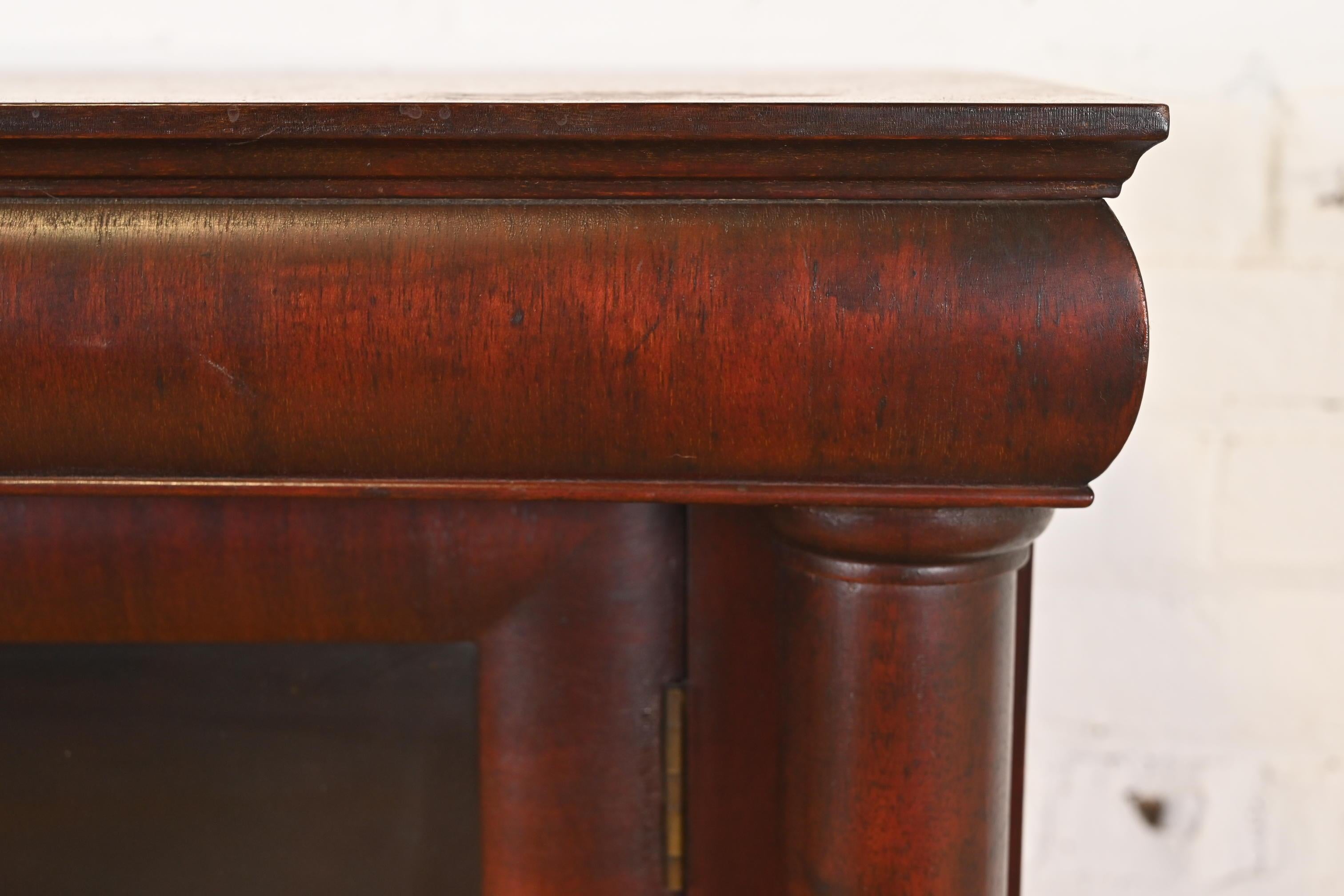 R. J. Horner Style American Empire Carved Mahogany Double Bookcase For Sale 3