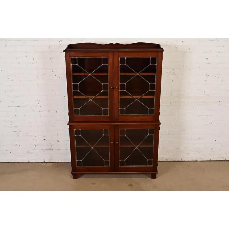 Arts and Crafts R. J. Horner: libreria in vetro in stile Arts & Crafts in mogano, circa 1920 in vendita