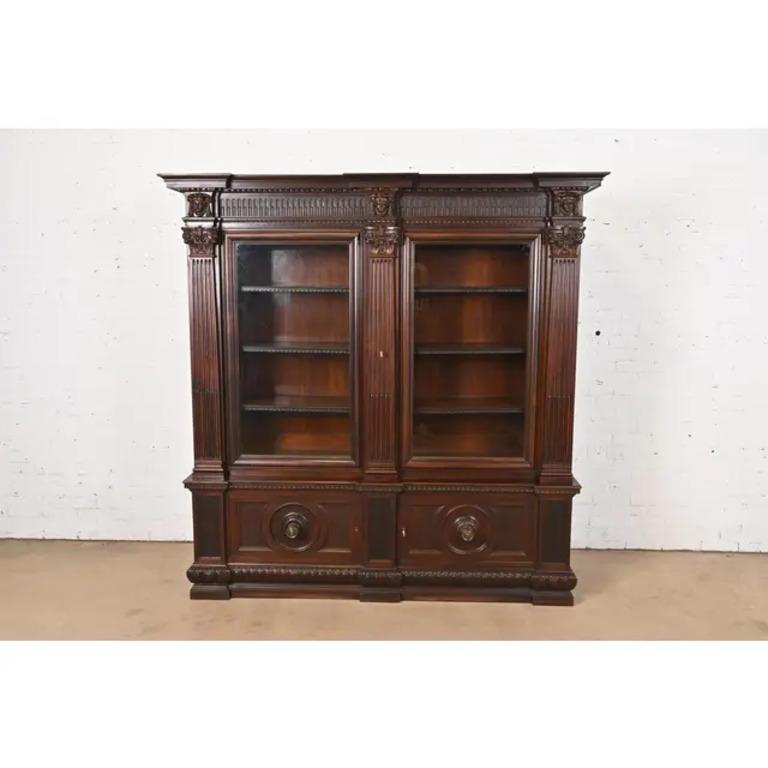 R. J. Horner Librería de caoba tallada estilo Renacimiento Antique French Victoriano en venta