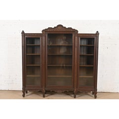 R. Libreria tripla in stile J. Horner, antica libreria vittoriana in Oak intagliato, CIRCA 1890