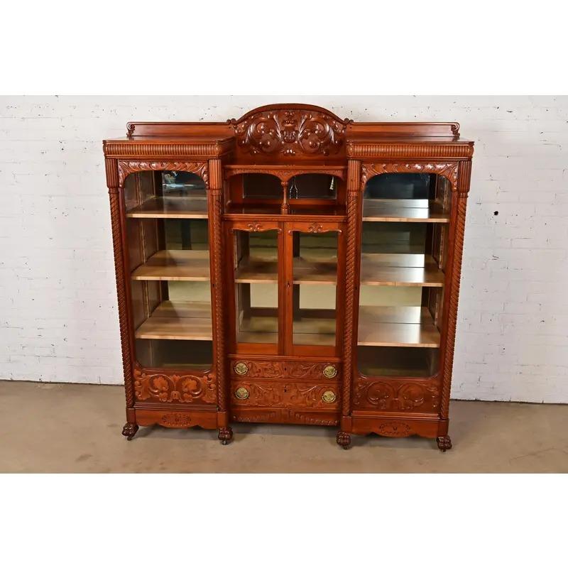 Vittoriano R. J. Horner - Libreria tripla in legno di ciliegio in stile vittoriano, Circa 1880 in vendita