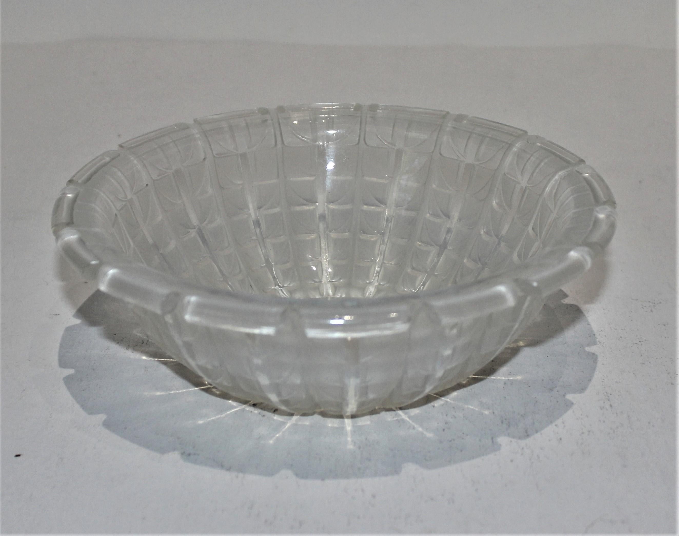 Early 20th Century R. Lalique 1928 Acacia Opalescent Bowl For Sale