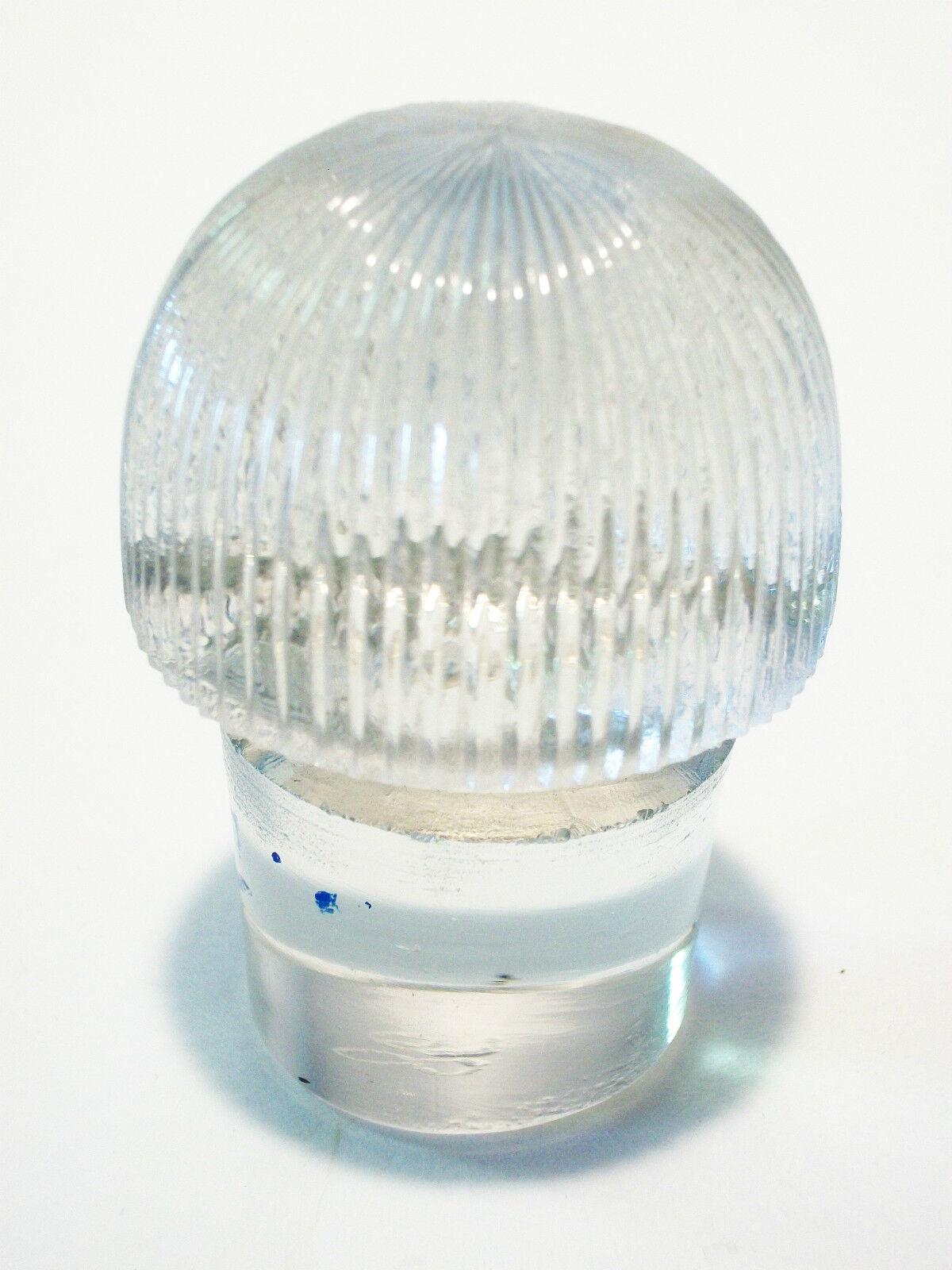 French R. LALIQUE - Antique Stopper - Clear Glass - Mushroom Shape - Early 20th Century For Sale